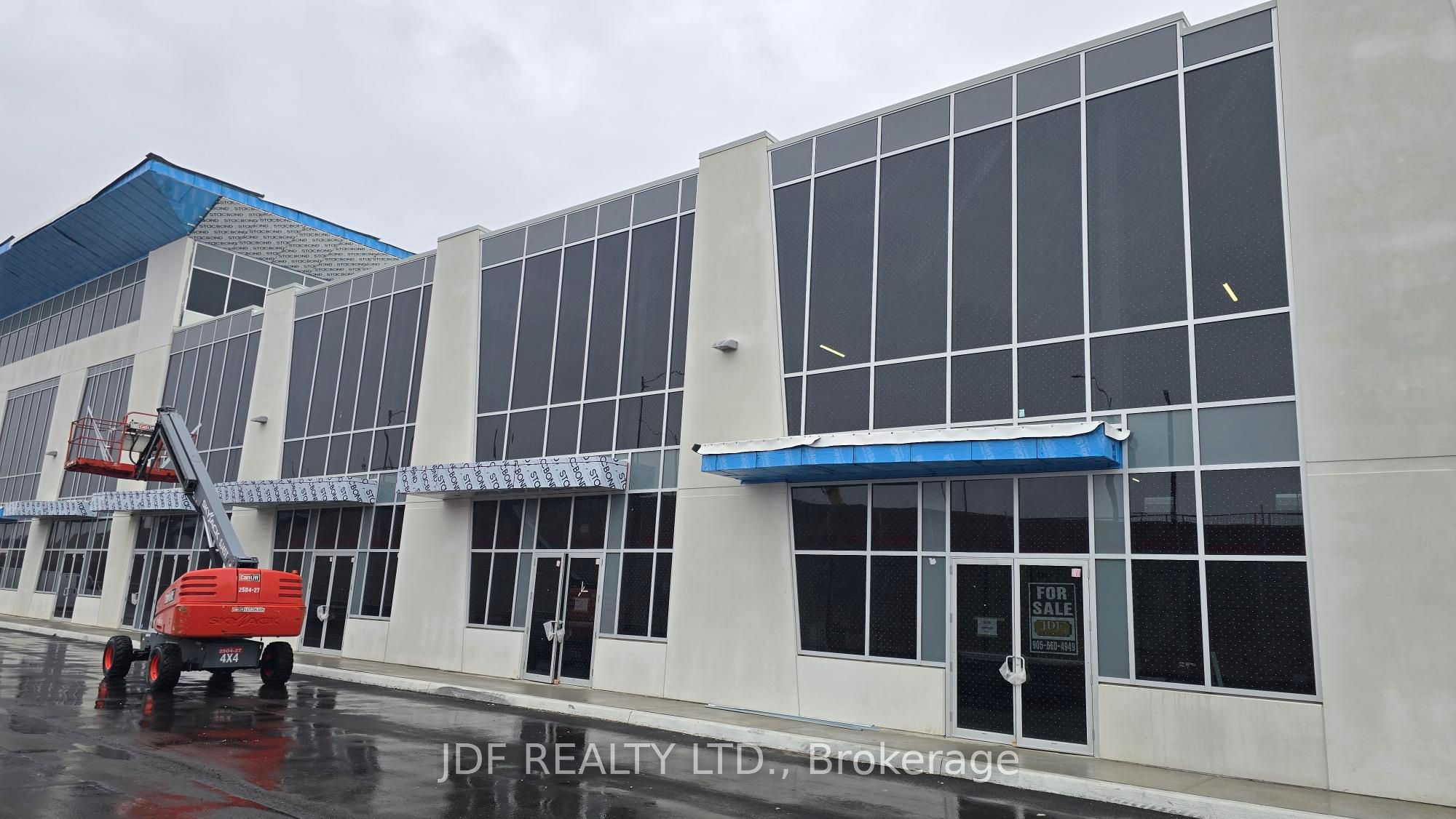 435 Cityview Boulevard 4 Property Photo 6
