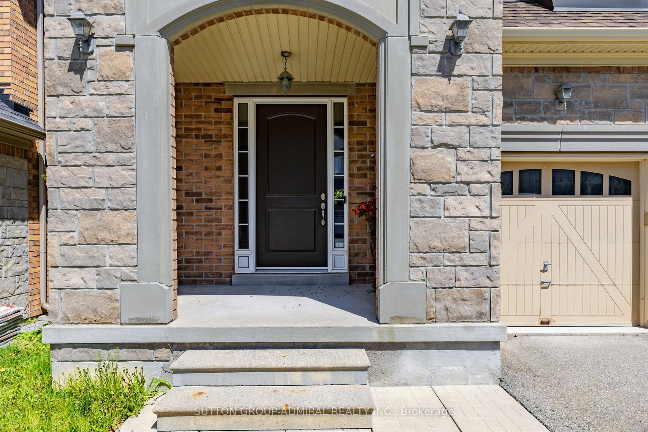 47 Edison Place Property Photo 2