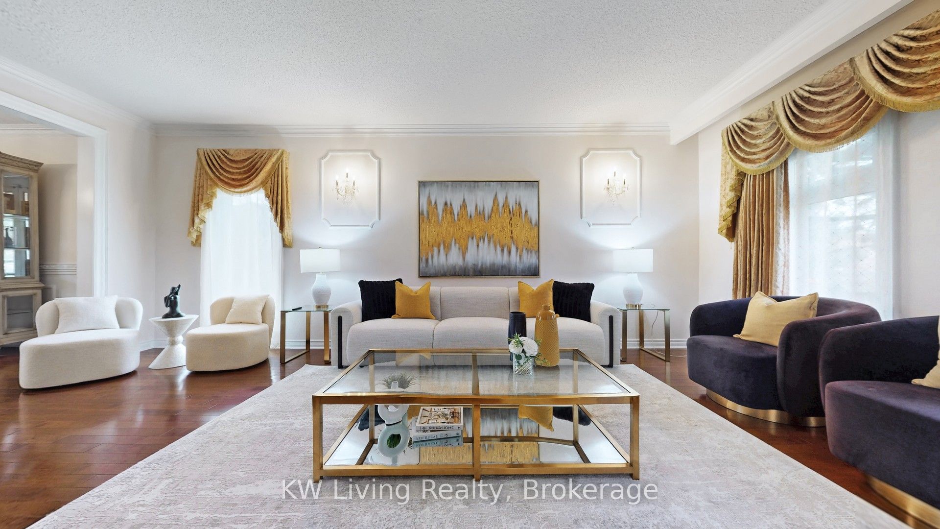 19 Spadina Road Property Photo 5