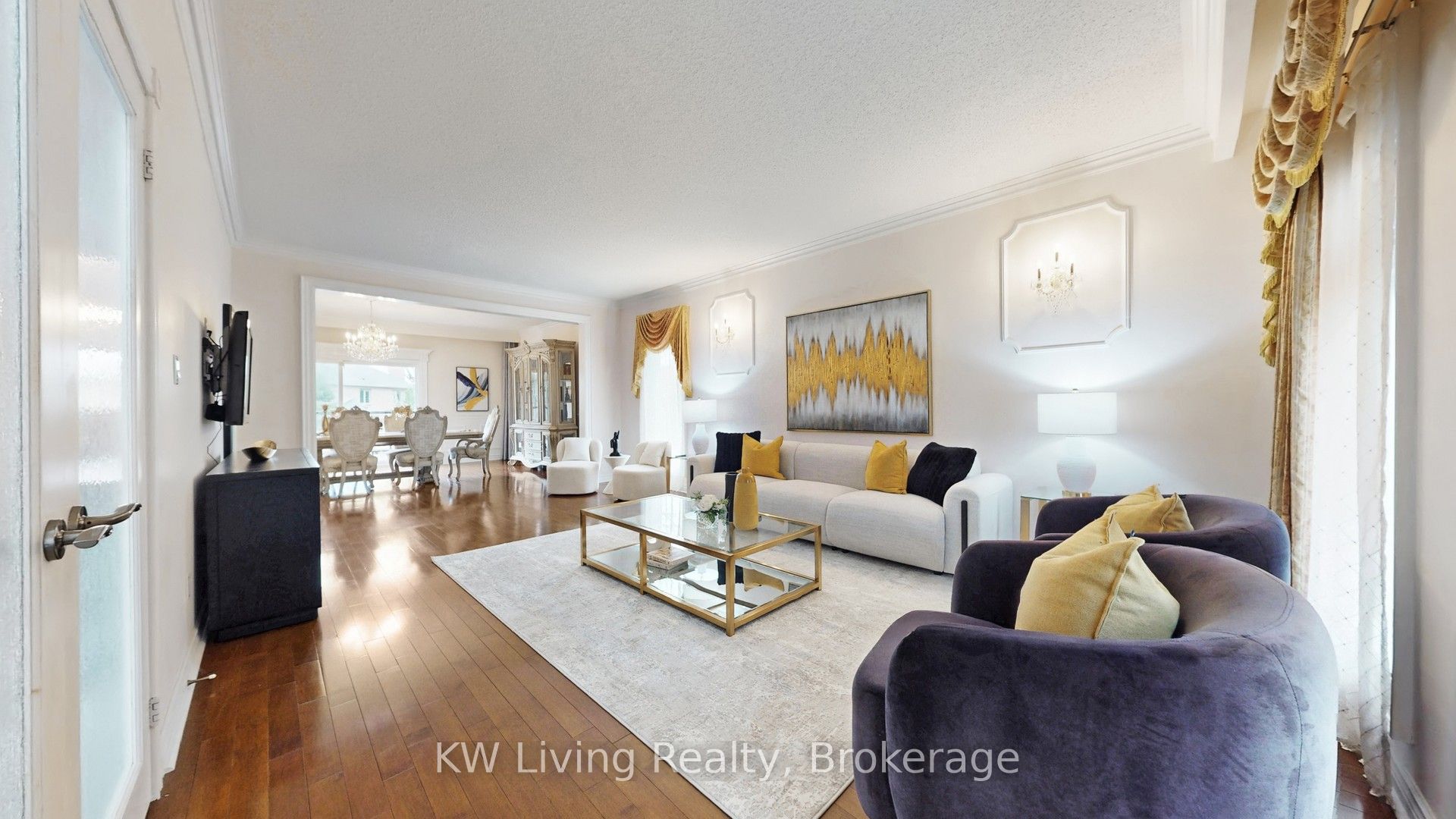 19 Spadina Road Property Photo 6