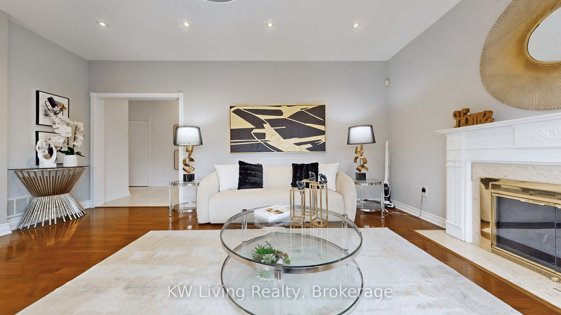 19 Spadina Road Property Photo 9