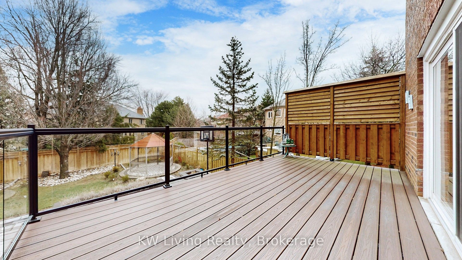 19 Spadina Road Property Photo 46