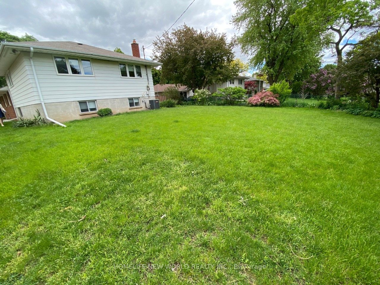 77 Walkerton Drive Bsmt Property Photo 8