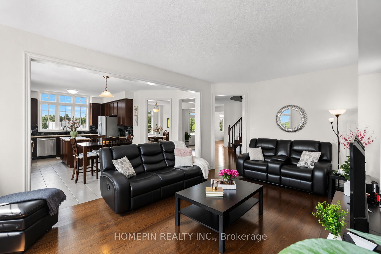 1 Treetops Boulevard Property Photo 8