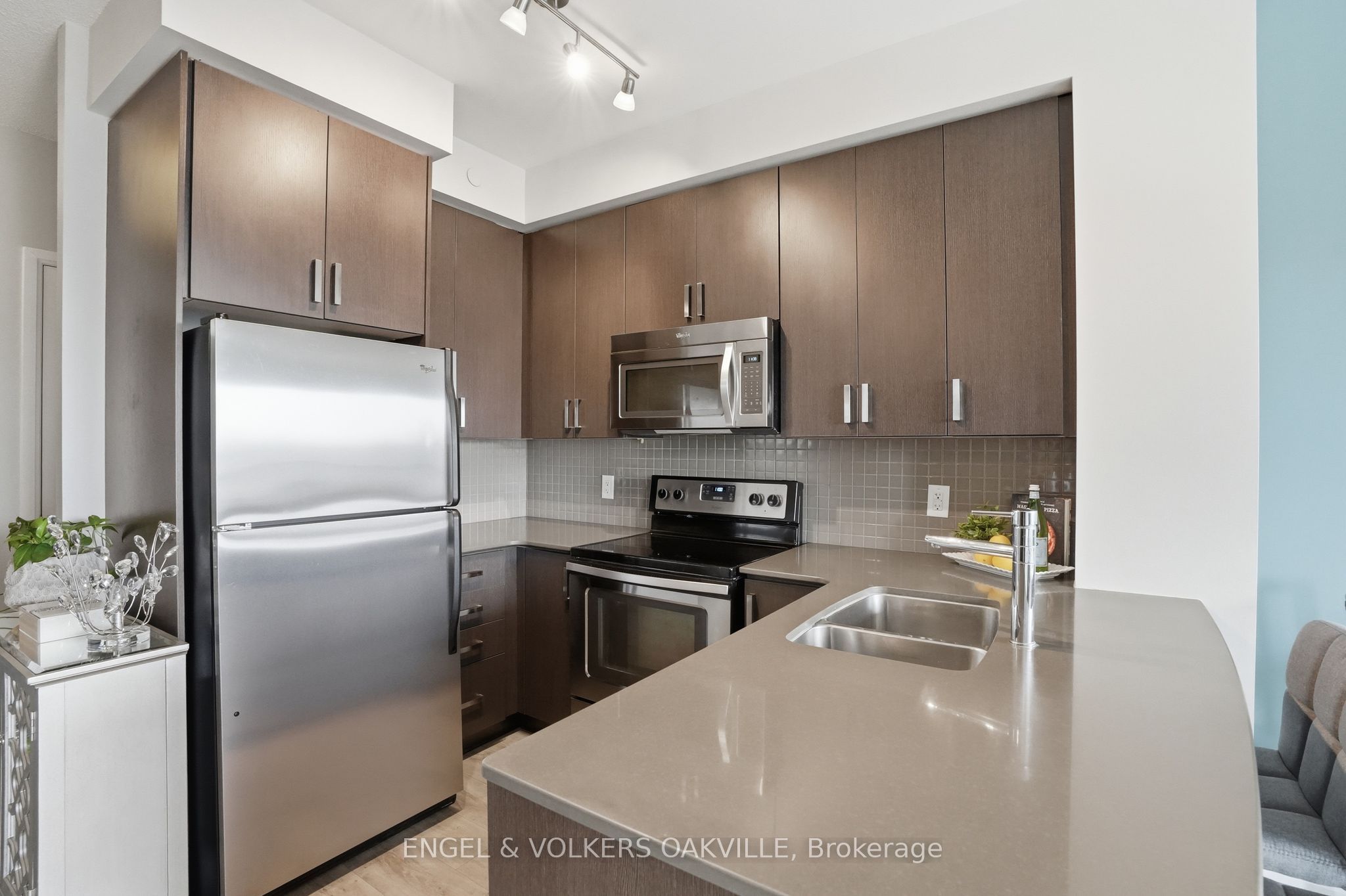 7608 Yonge Street 528 Property Photo 5
