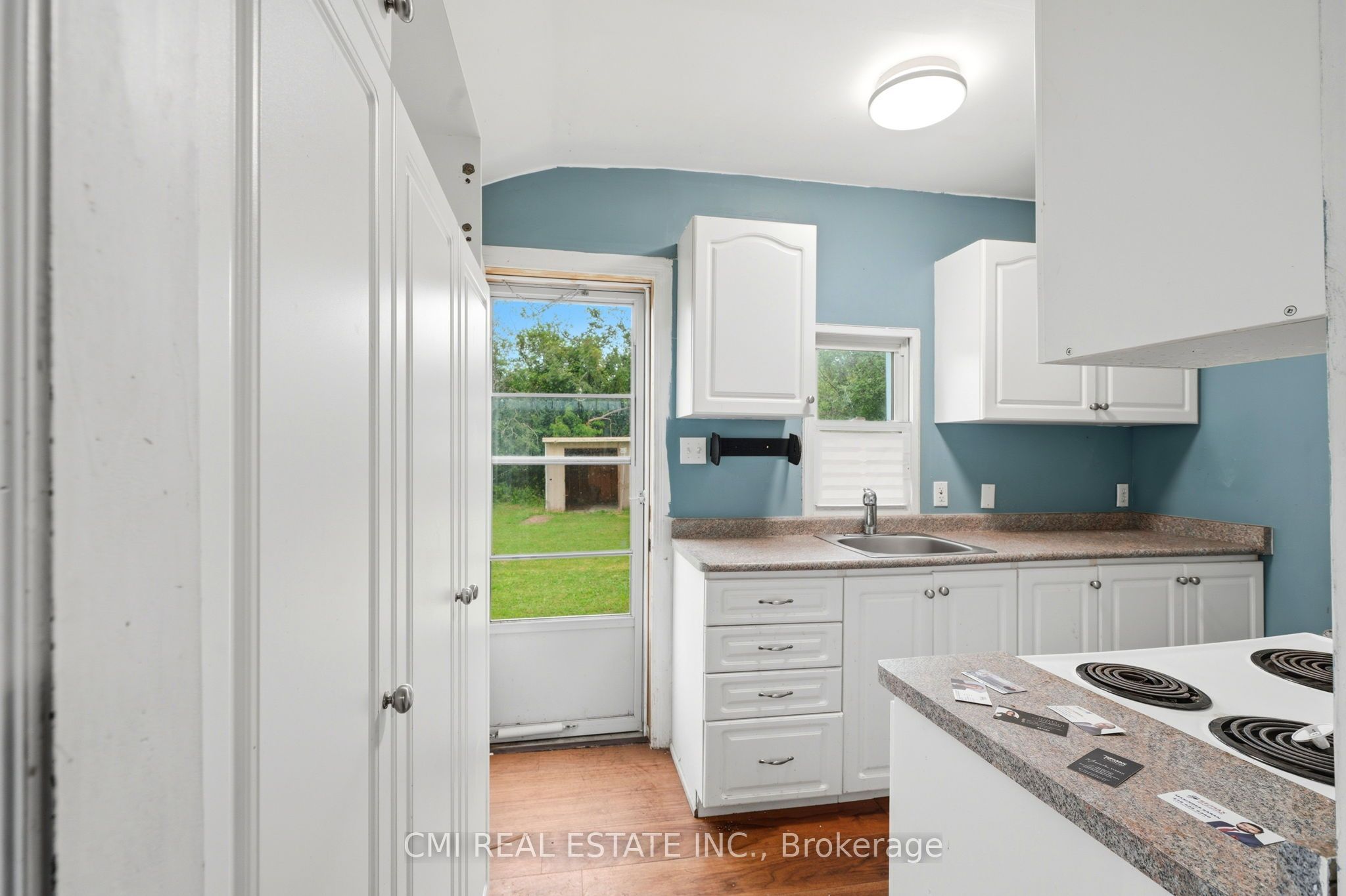 795 Third Avenue Property Photo 9