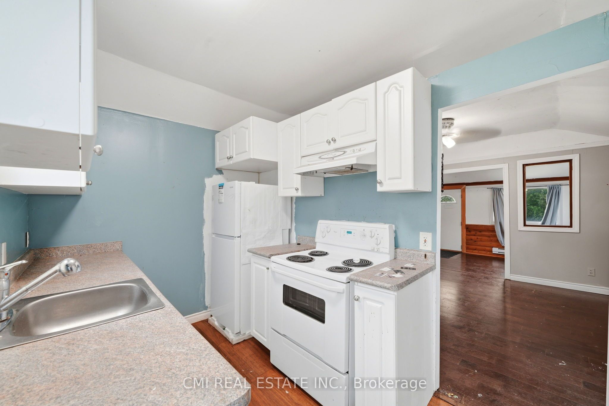 795 Third Avenue Property Photo 10