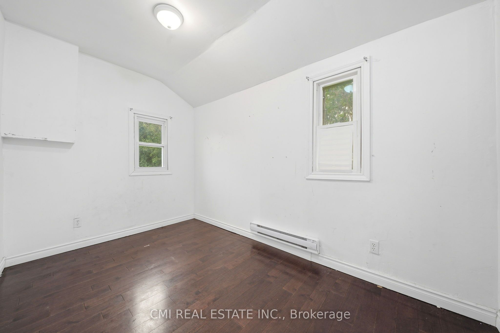 795 Third Avenue Property Photo 16
