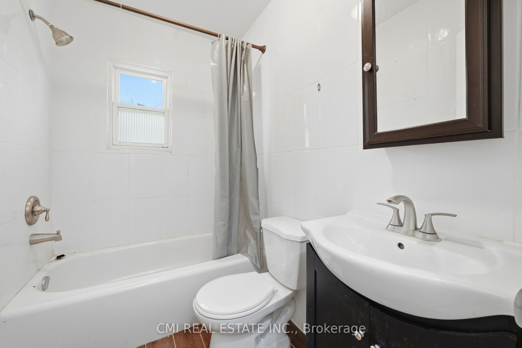 795 Third Avenue Property Photo 20