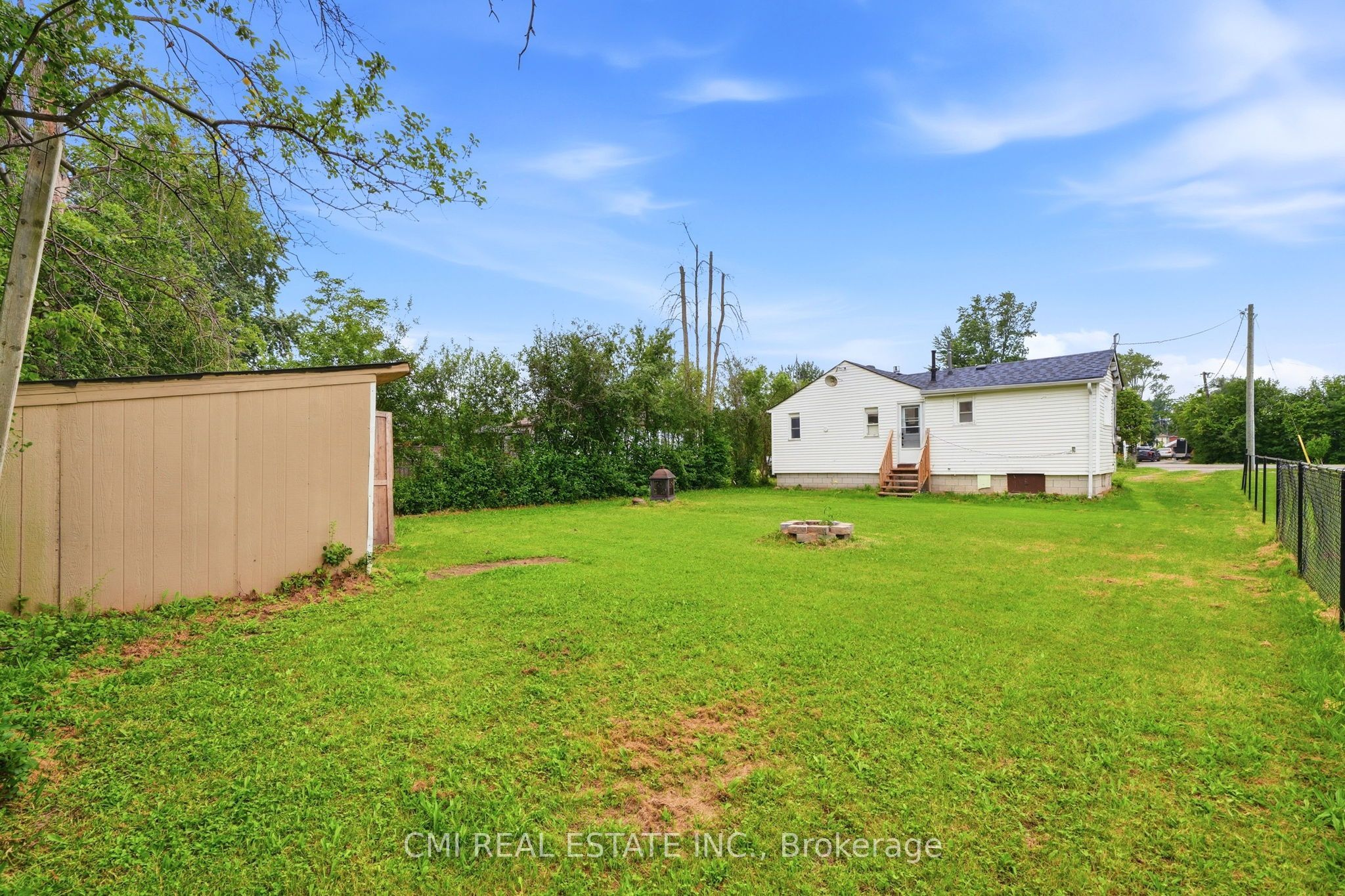 795 Third Avenue Property Photo 22