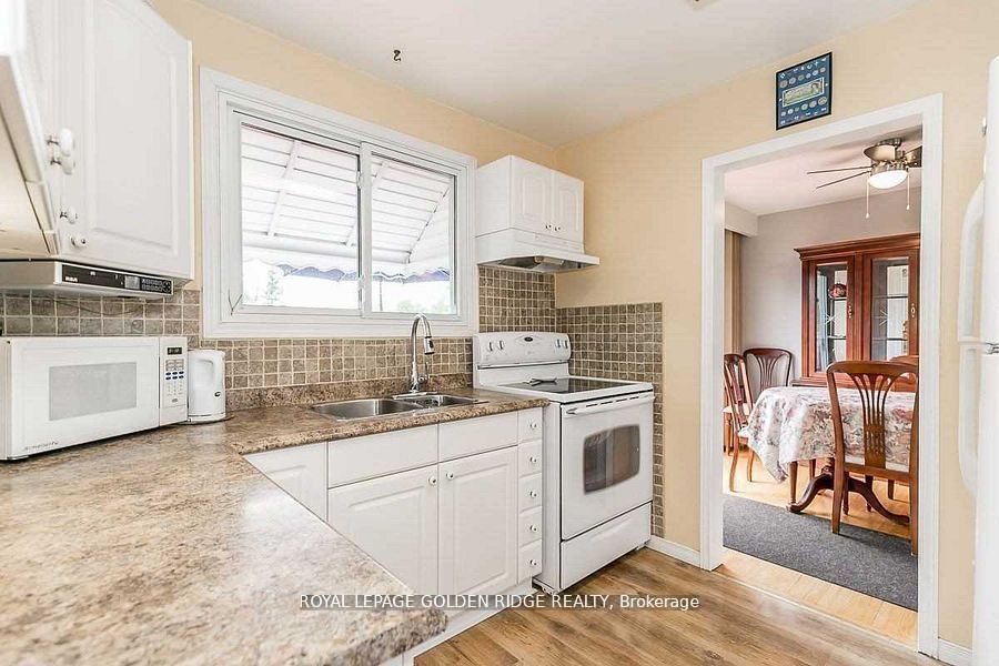 2082 Lea Road Property Photo 4
