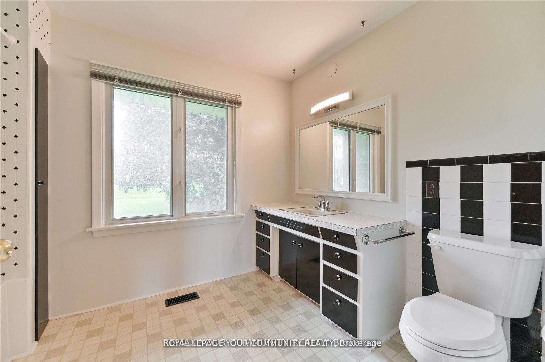 6162 Highway 9 Property Photo 17