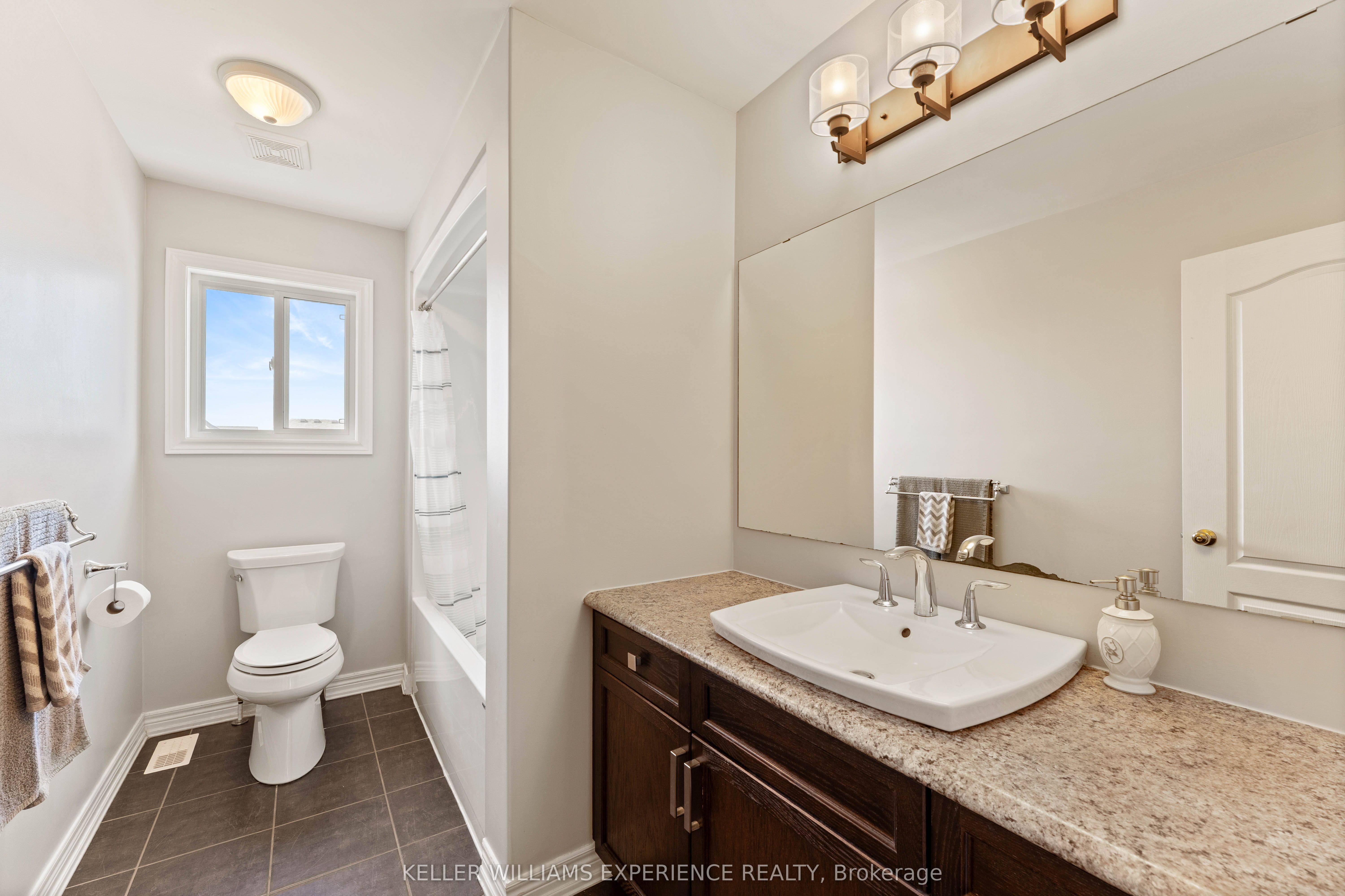 154 Arnold Crescent Property Photo 21