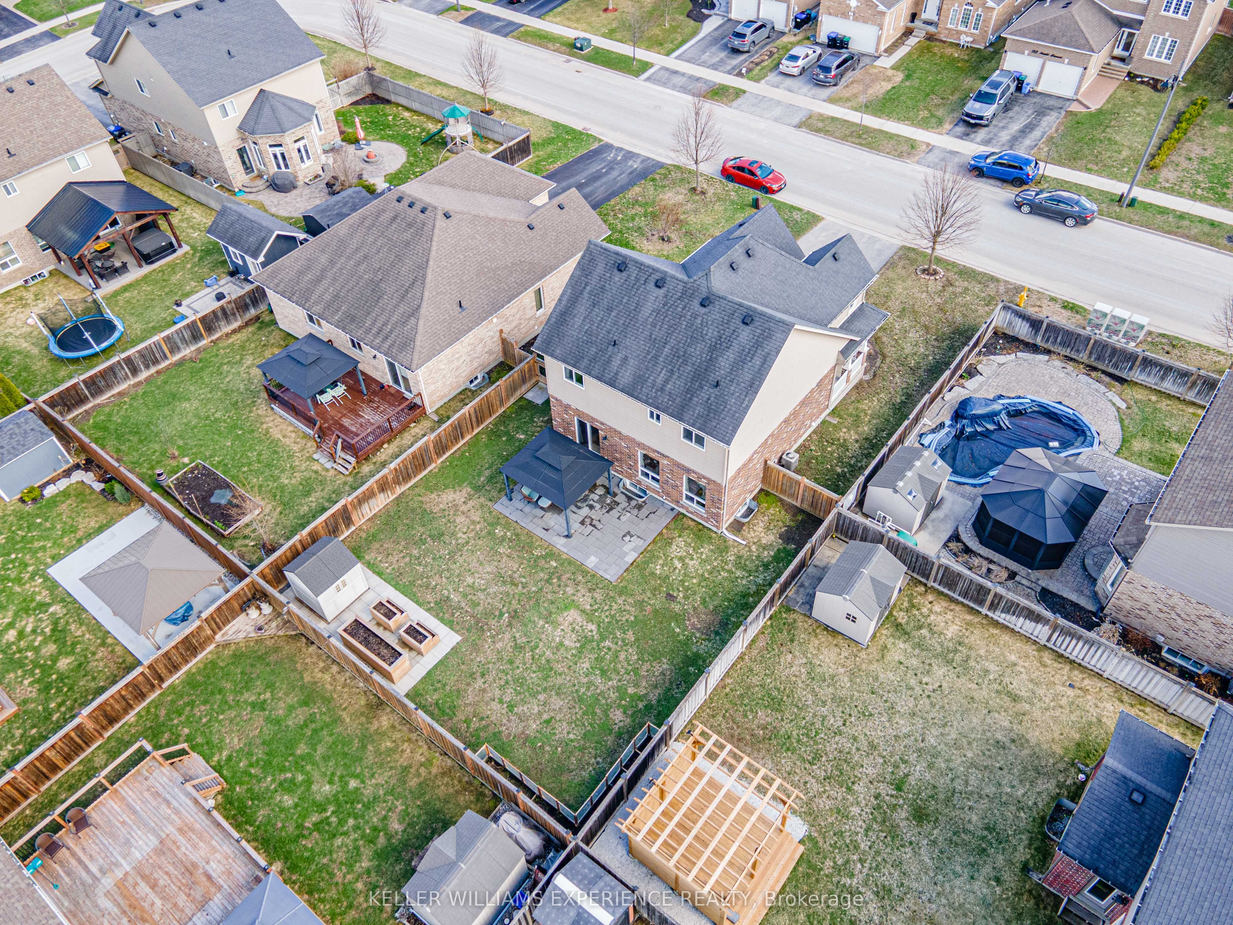 154 Arnold Crescent Property Photo 33