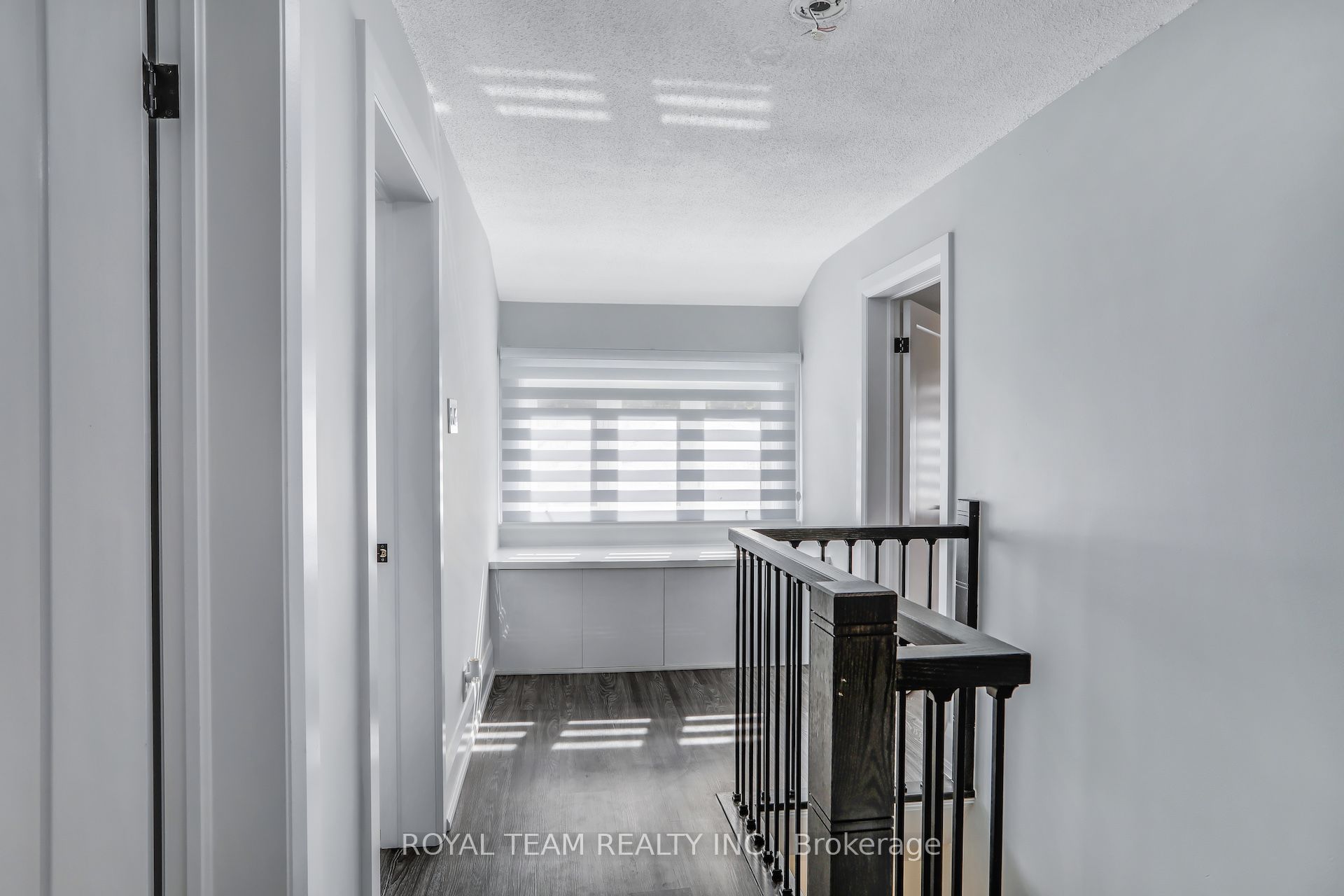 97 Centre Street E Property Photo 23