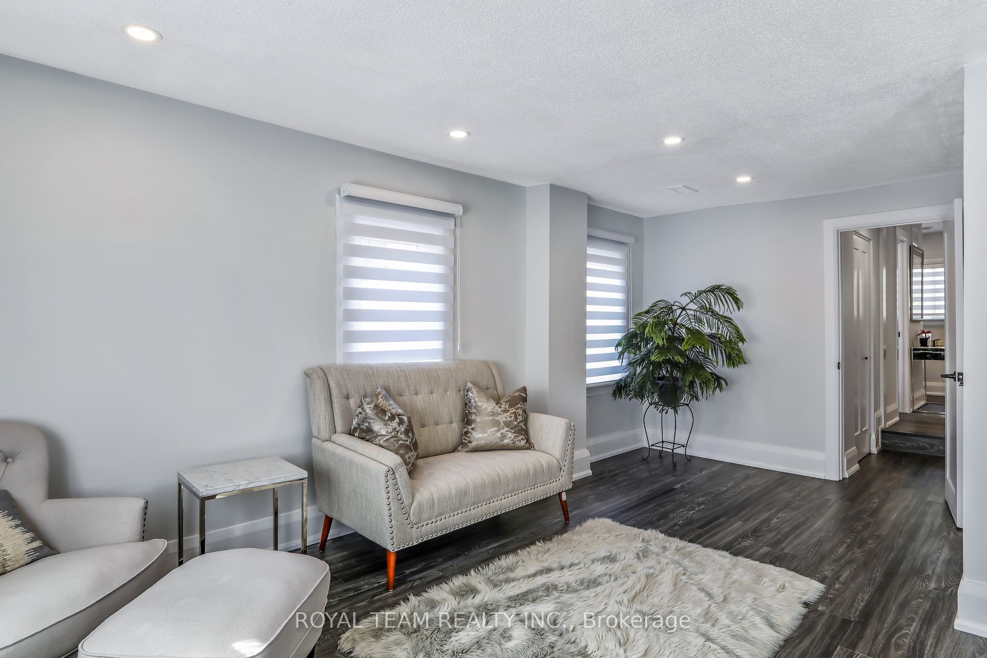 97 Centre Street E Property Photo 28