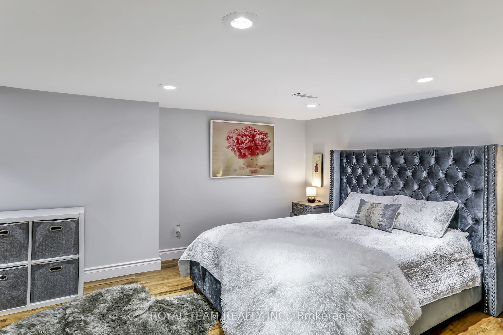 97 Centre Street E Property Photo 43