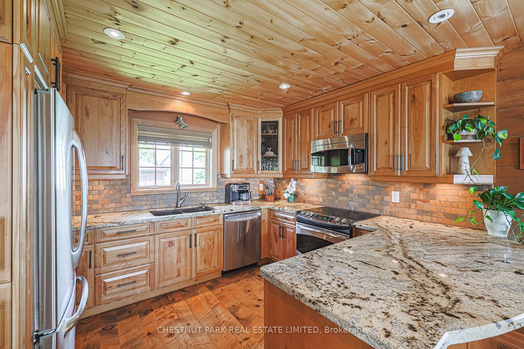 3531 Crescent Harbour Road Property Photo 9