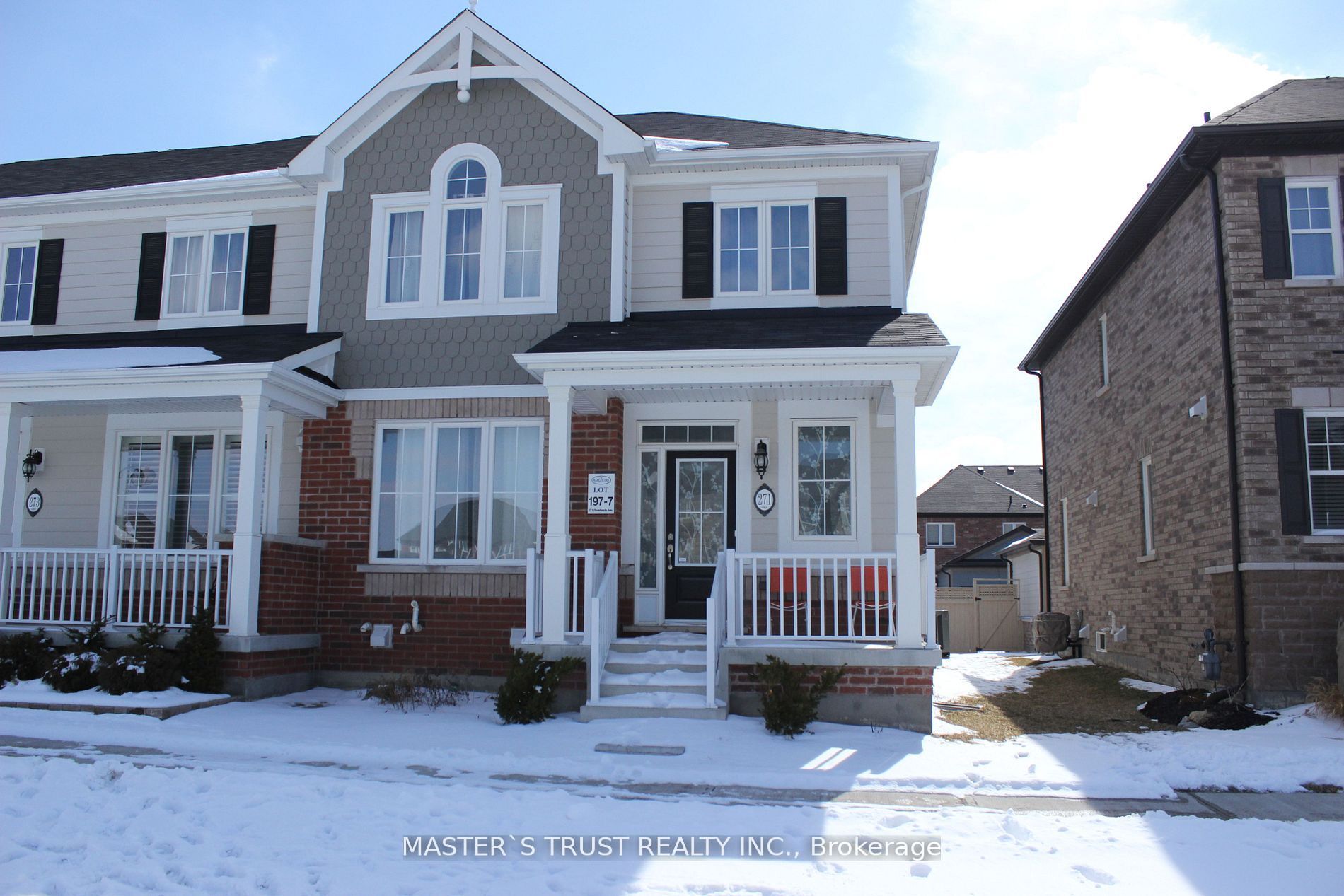 271 Riverlands Avenue Property Photo 1