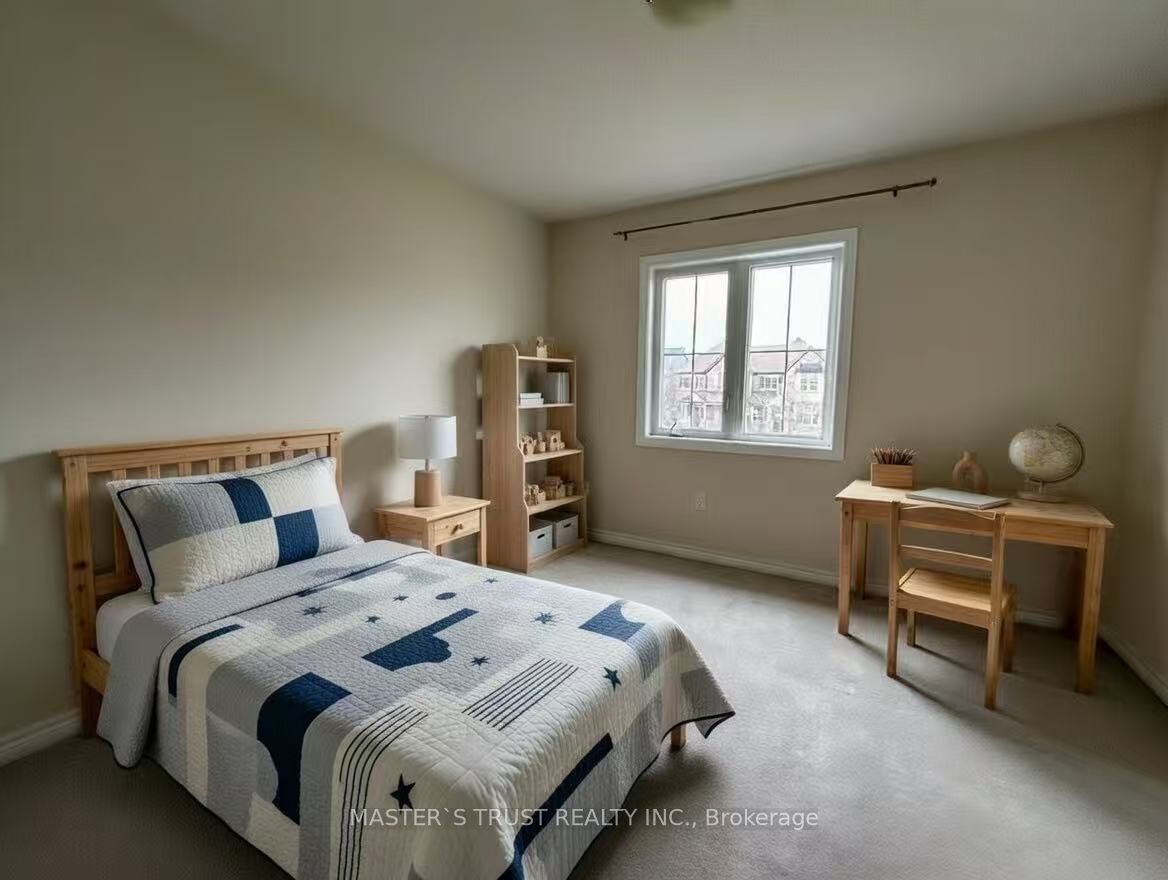 271 Riverlands Avenue Property Photo 9