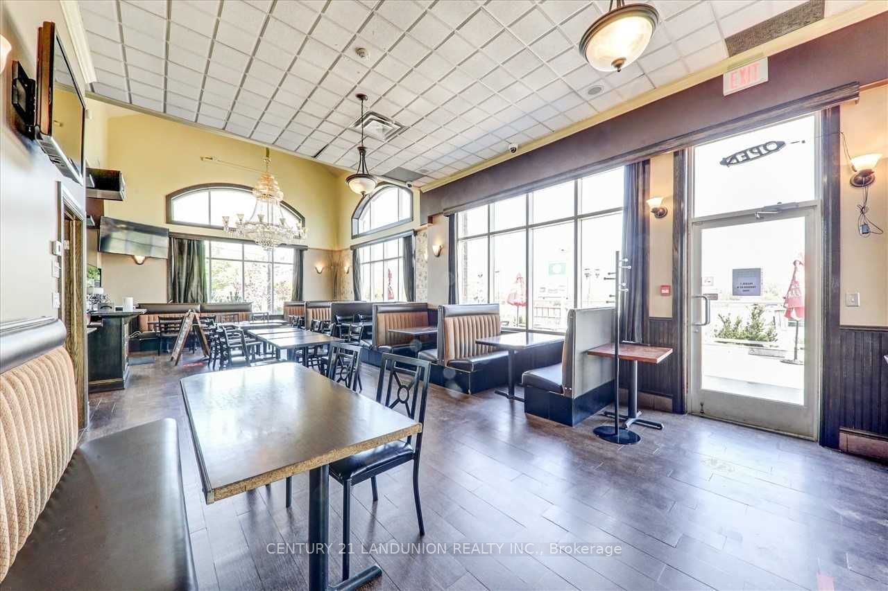 20215 Woodbine Avenue Property Photo 14