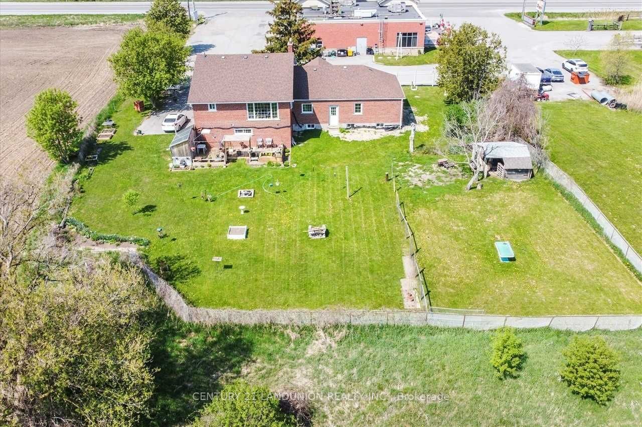 20215 Woodbine Avenue Property Photo 37