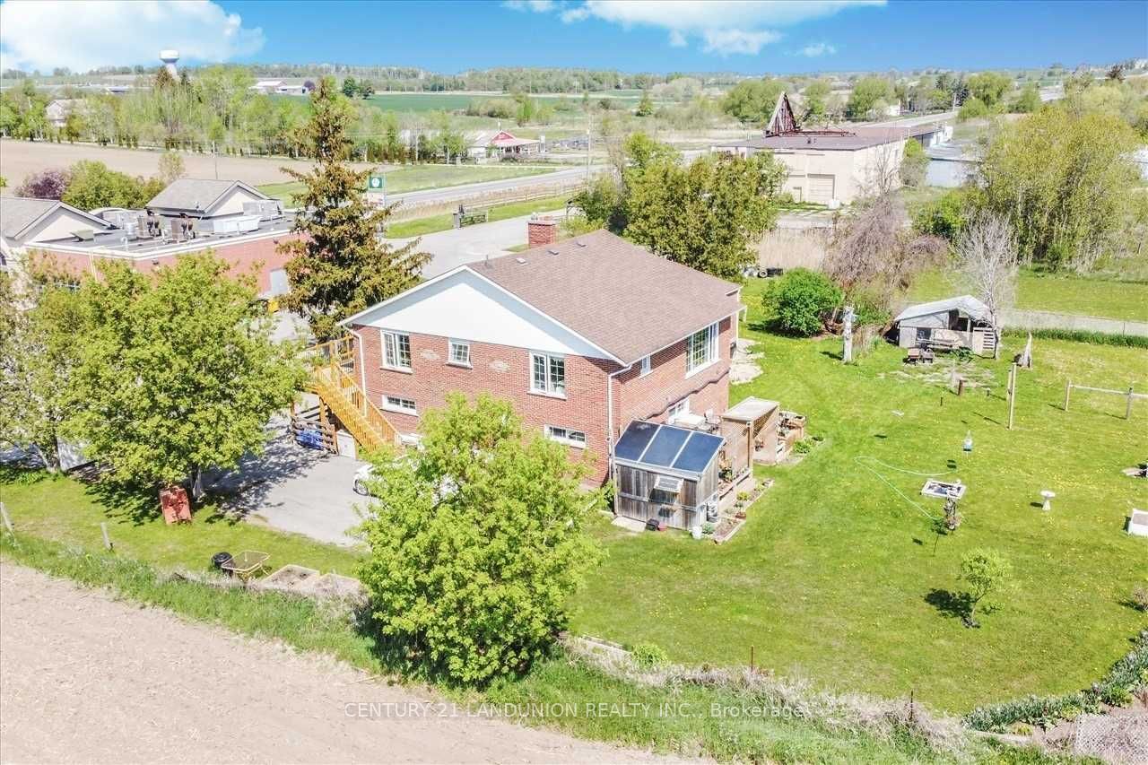 20215 Woodbine Avenue Property Photo 38
