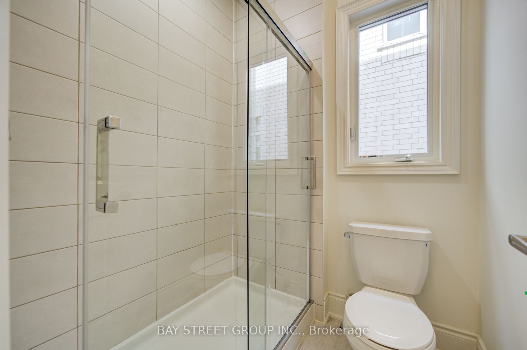 42 Big Willow Crescent Property Photo 9