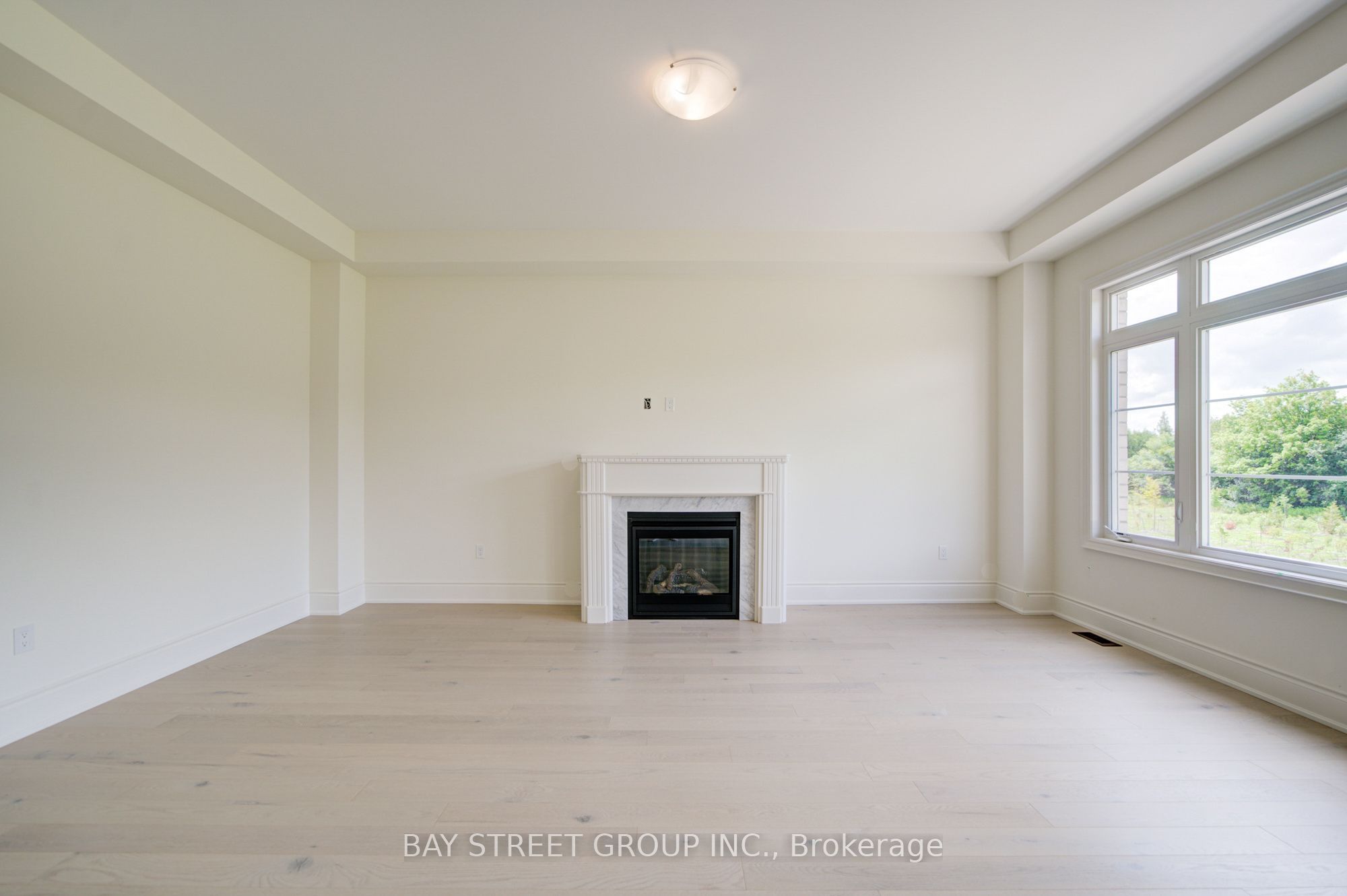 42 Big Willow Crescent Property Photo 13