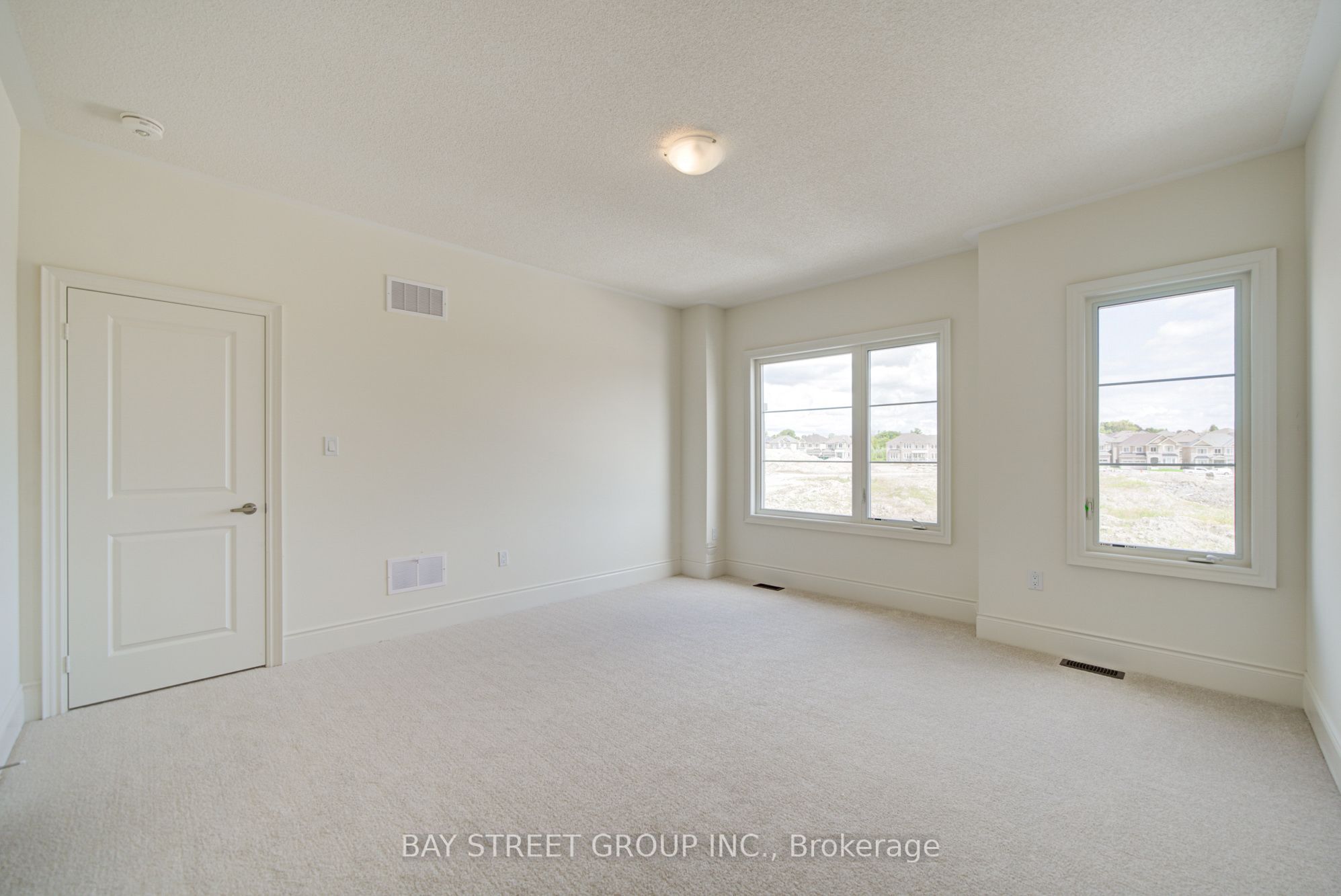 42 Big Willow Crescent Property Photo 25