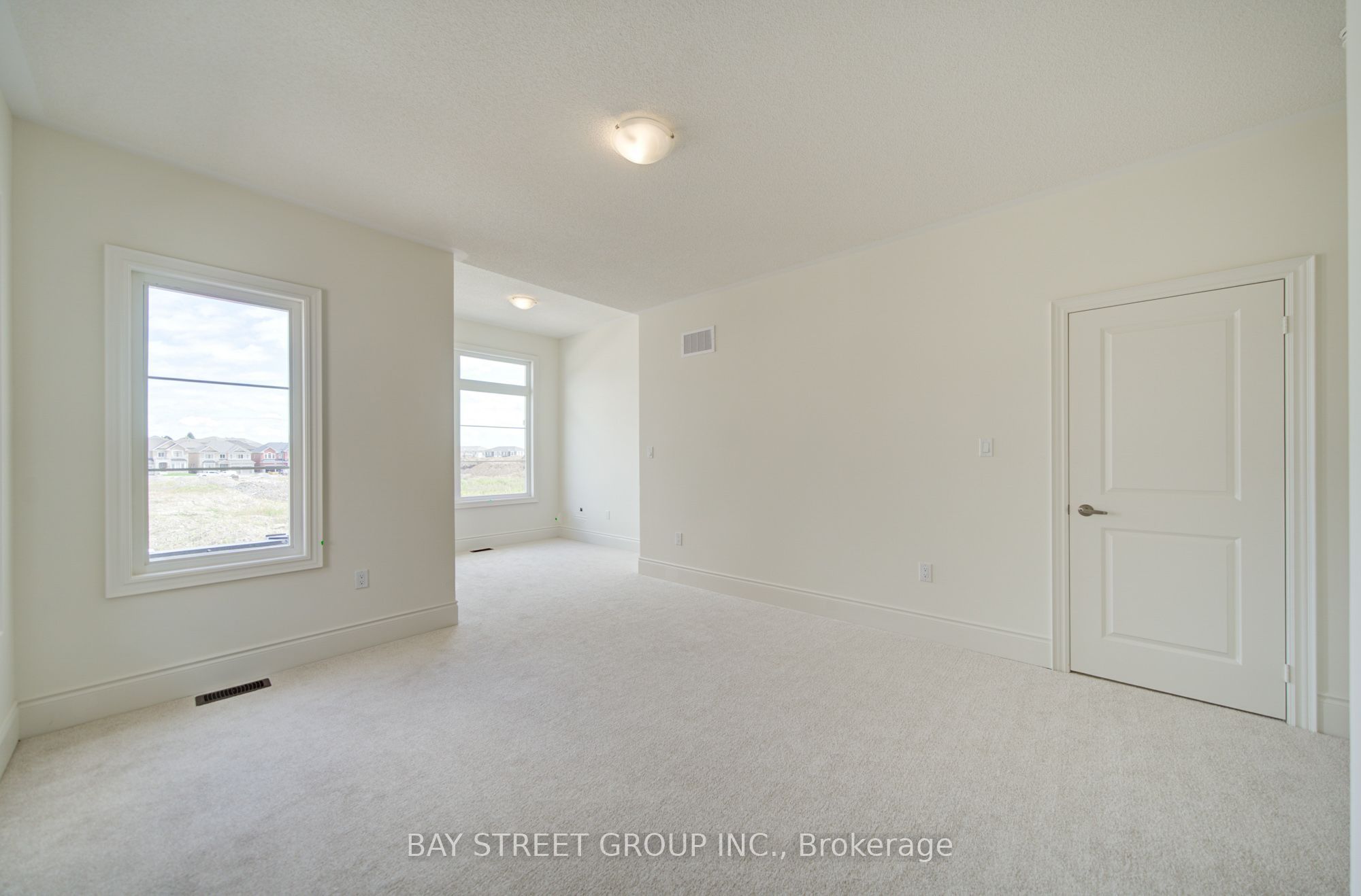 42 Big Willow Crescent Property Photo 26