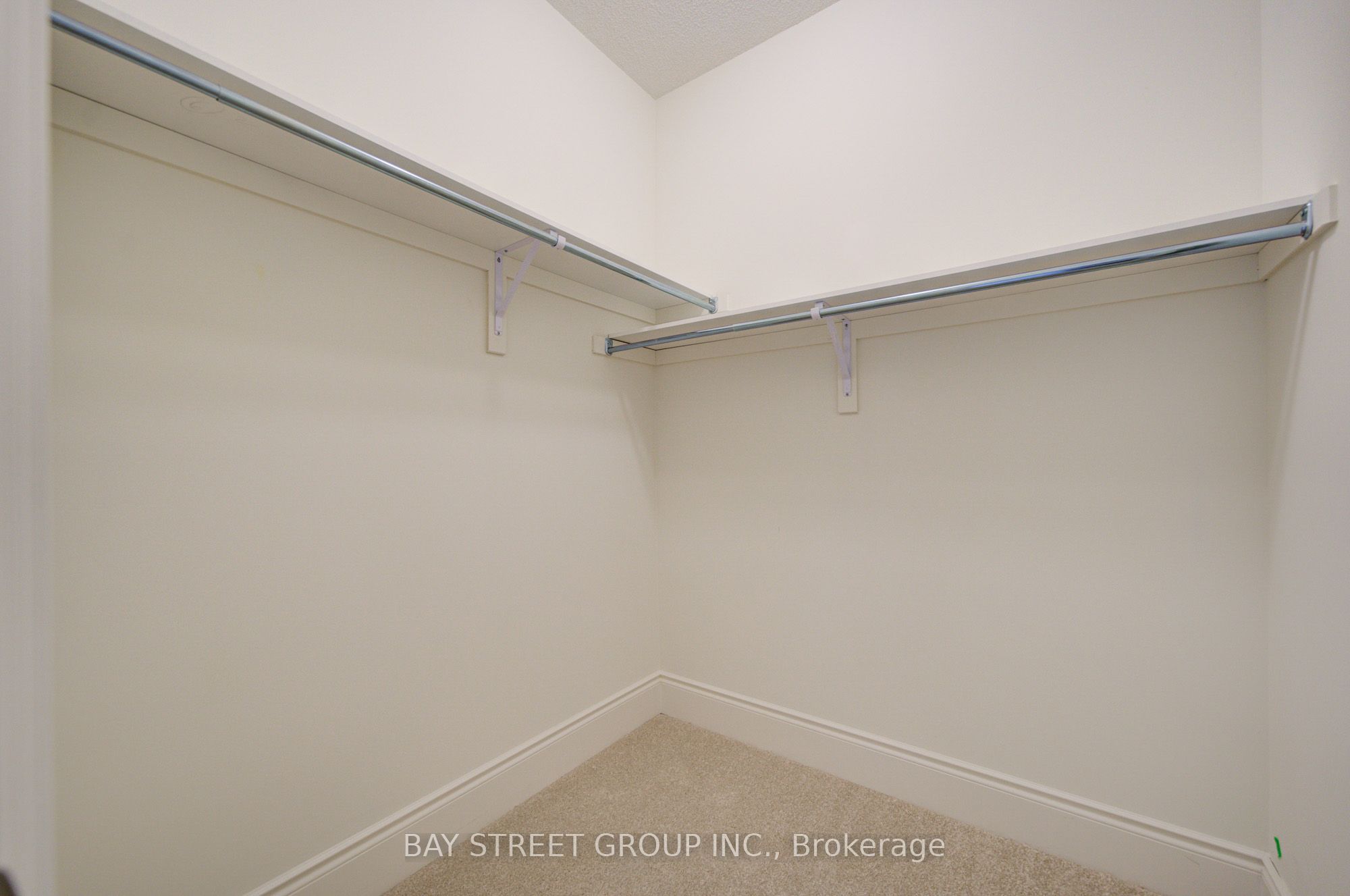 42 Big Willow Crescent Property Photo 29