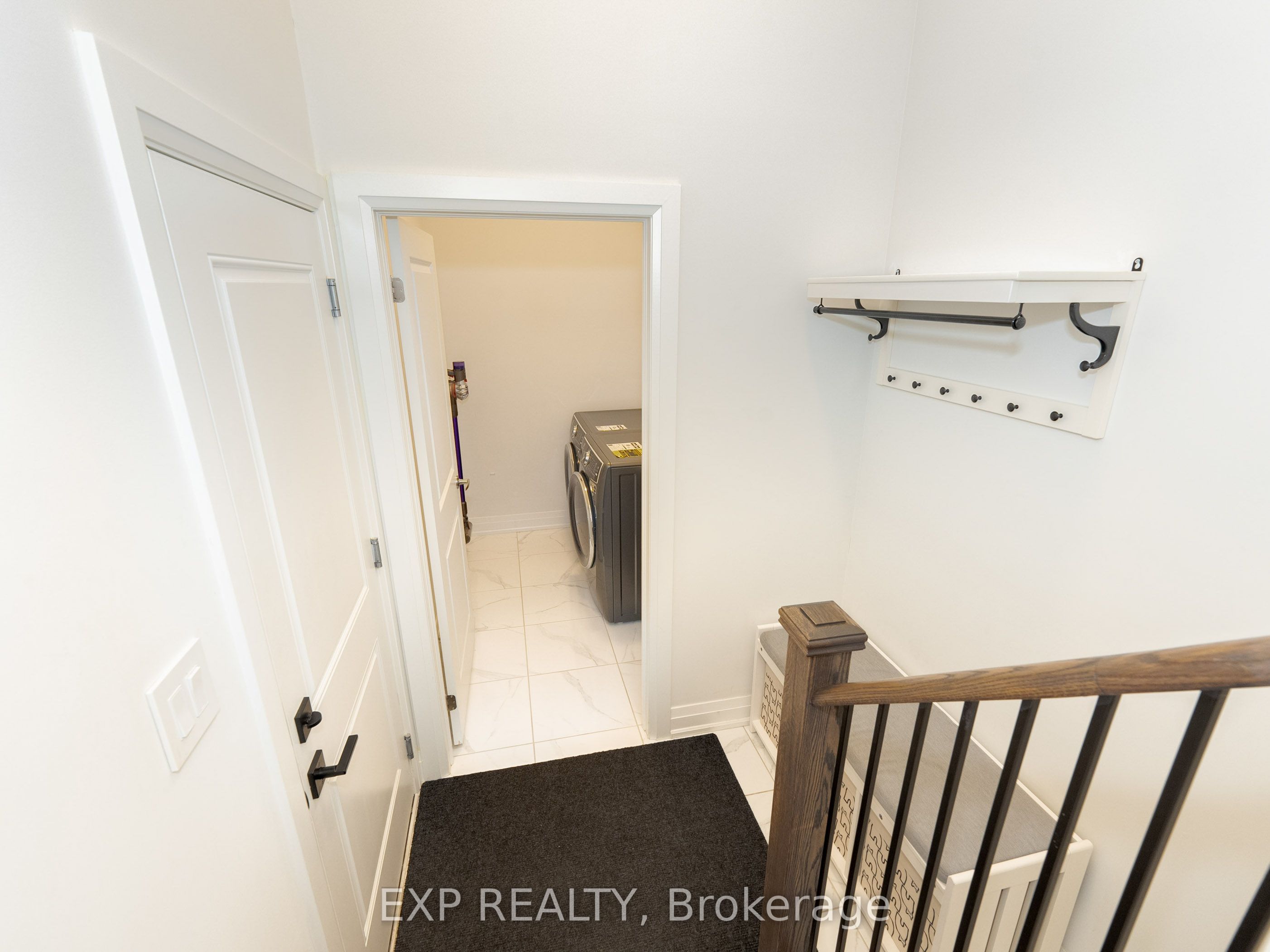 14 Longworth Avenue Property Photo 16