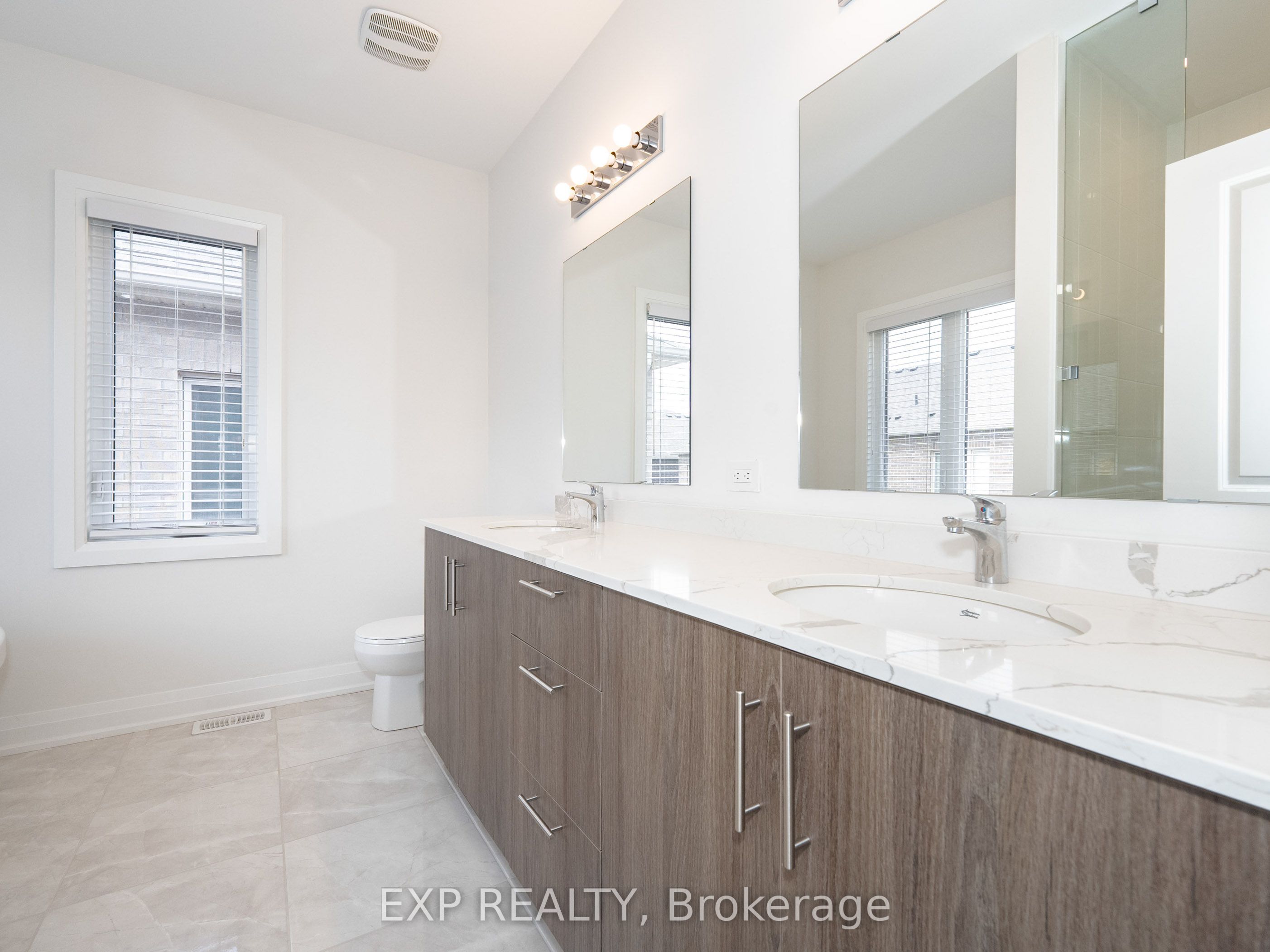 14 Longworth Avenue Property Photo 22