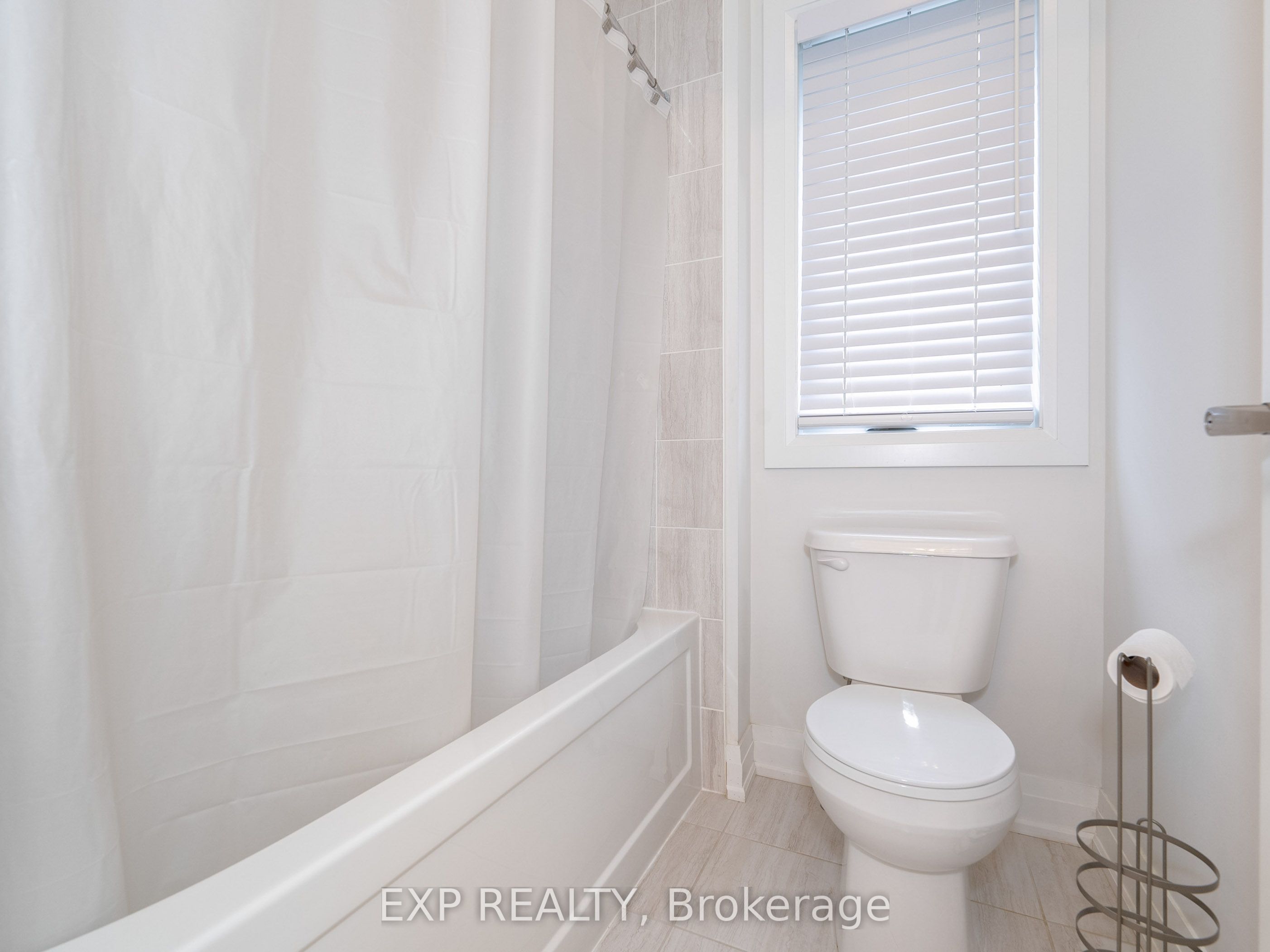14 Longworth Avenue Property Photo 28