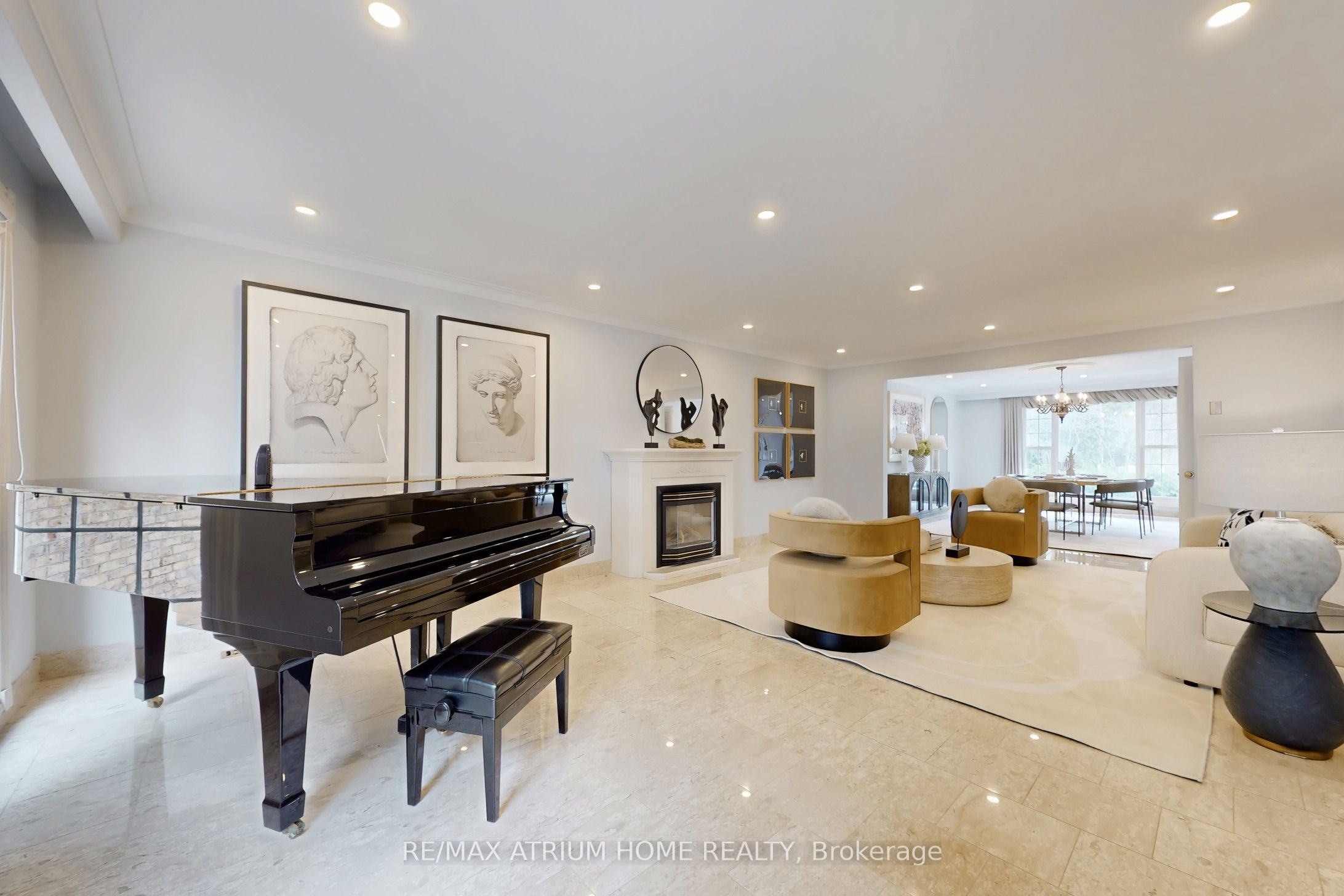 19 Limcombe Drive Property Photo 7