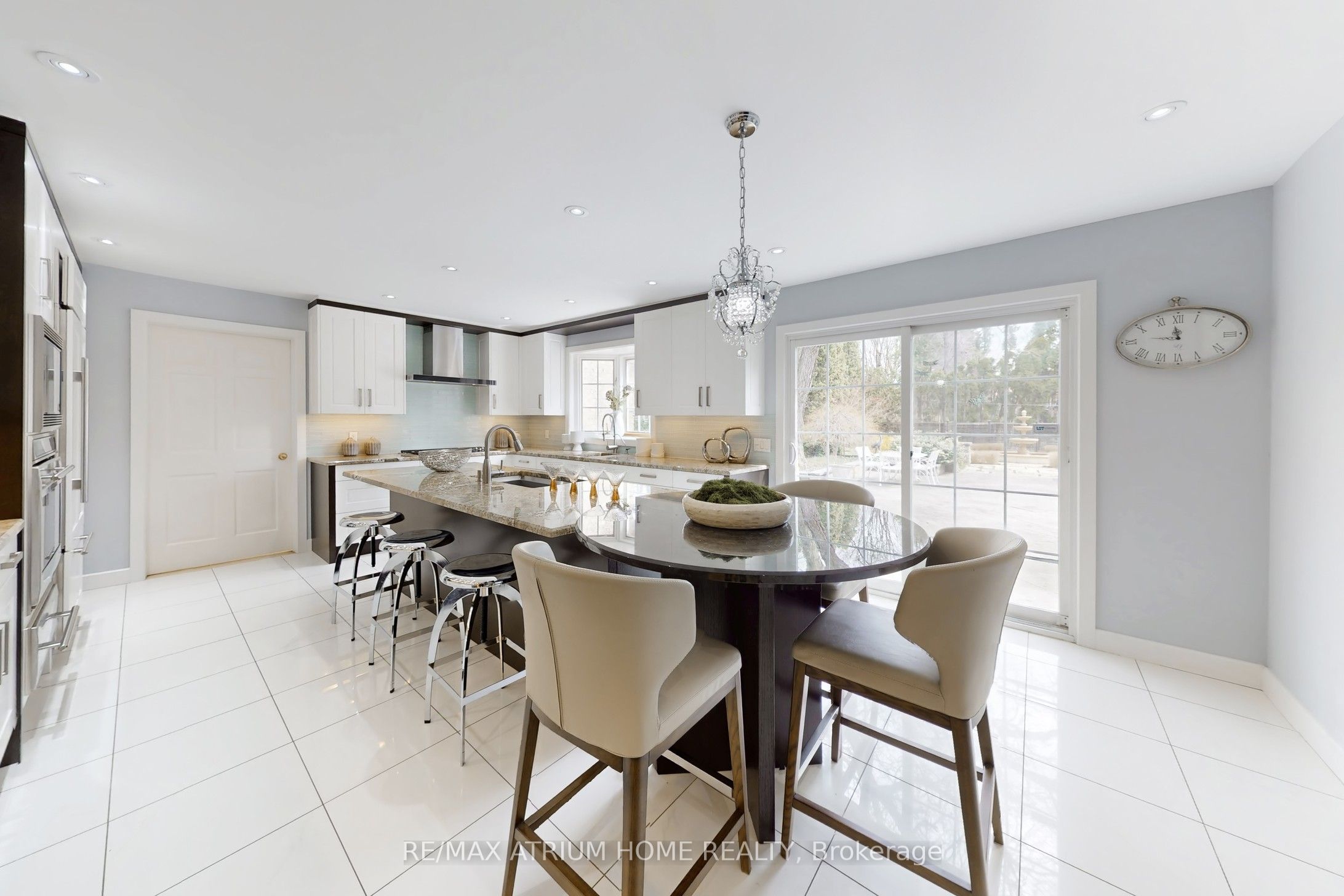 19 Limcombe Drive Property Photo 16