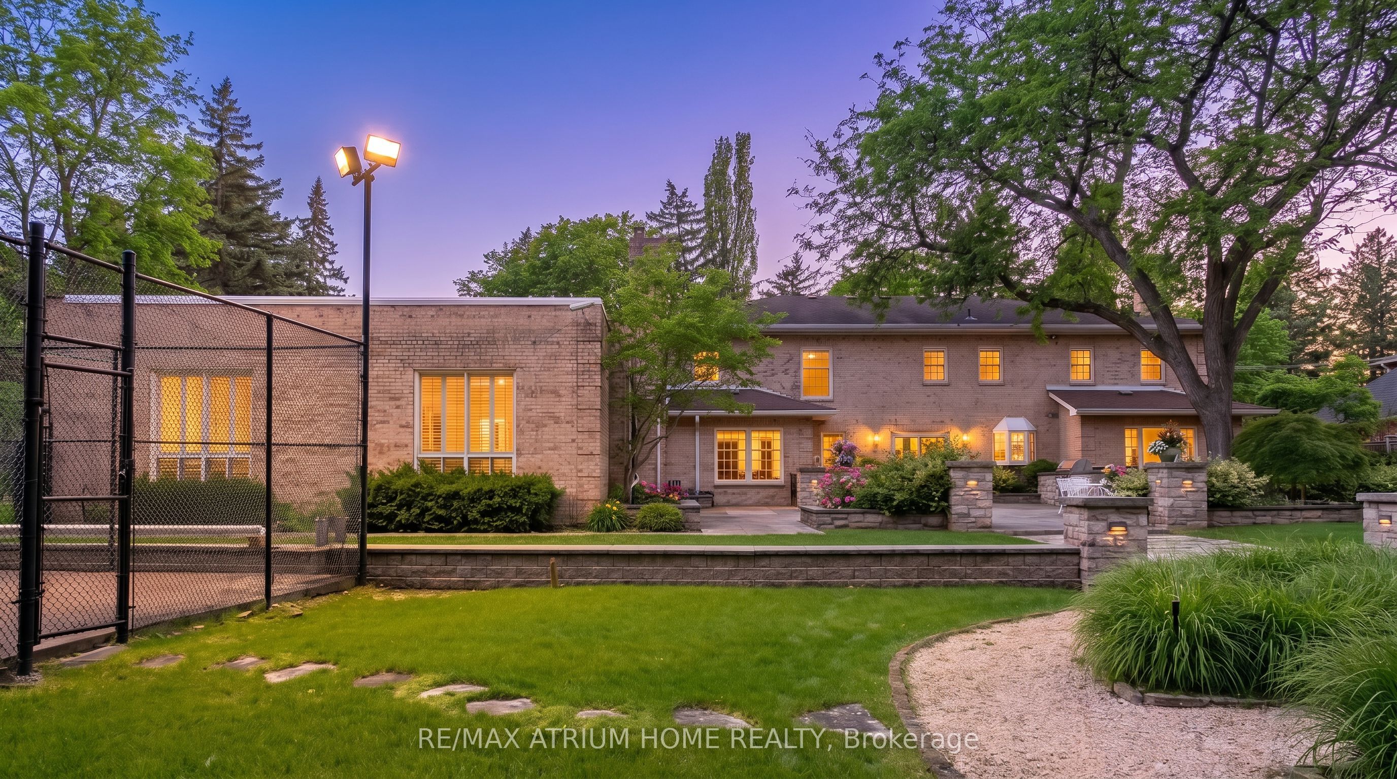 19 Limcombe Drive Property Photo 44