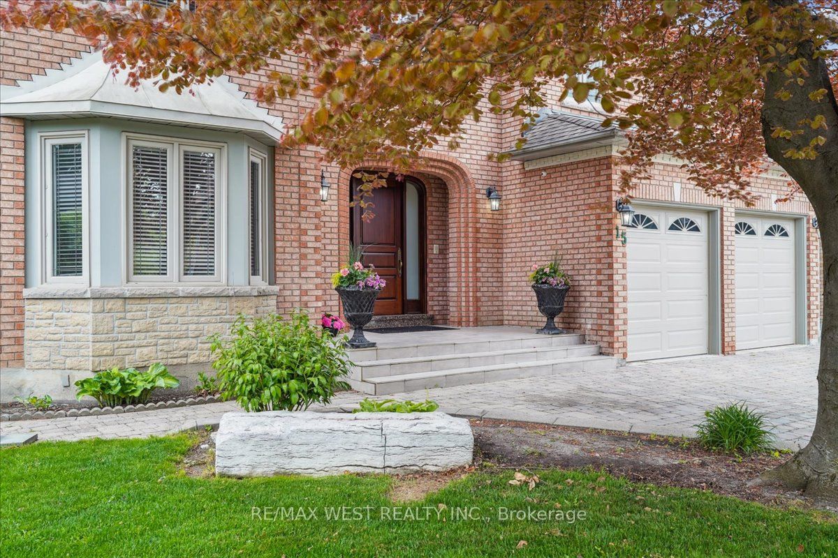 15 Brownlee Avenue Property Photo 2