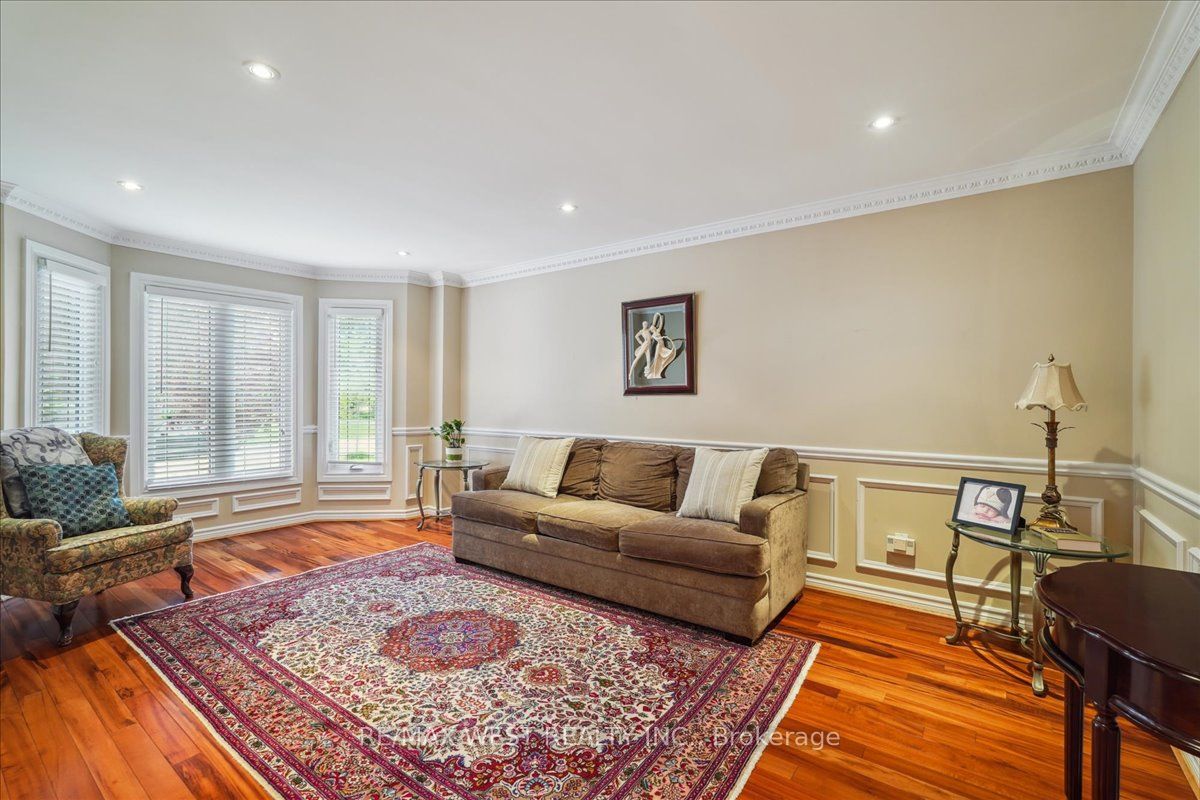 15 Brownlee Avenue Property Photo 7