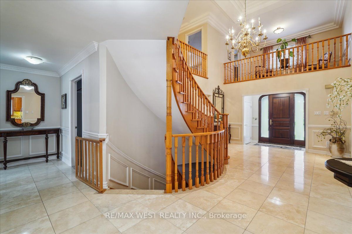 15 Brownlee Avenue Property Photo 8