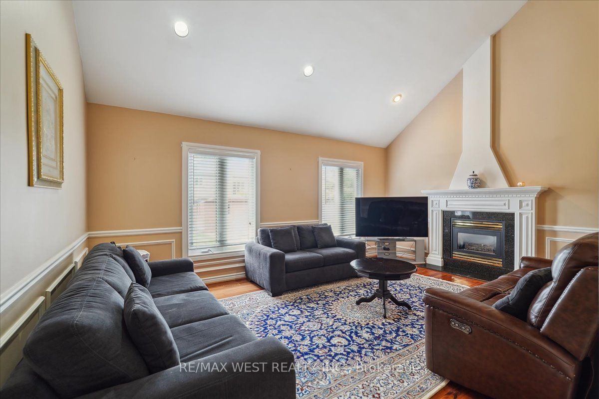 15 Brownlee Avenue Property Photo 10