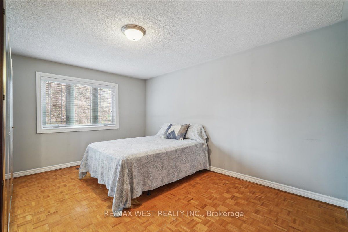 15 Brownlee Avenue Property Photo 19