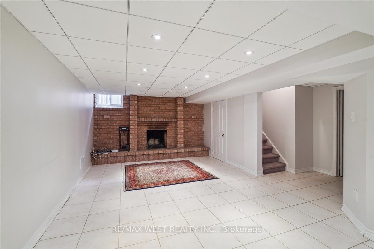 15 Brownlee Avenue Property Photo 25