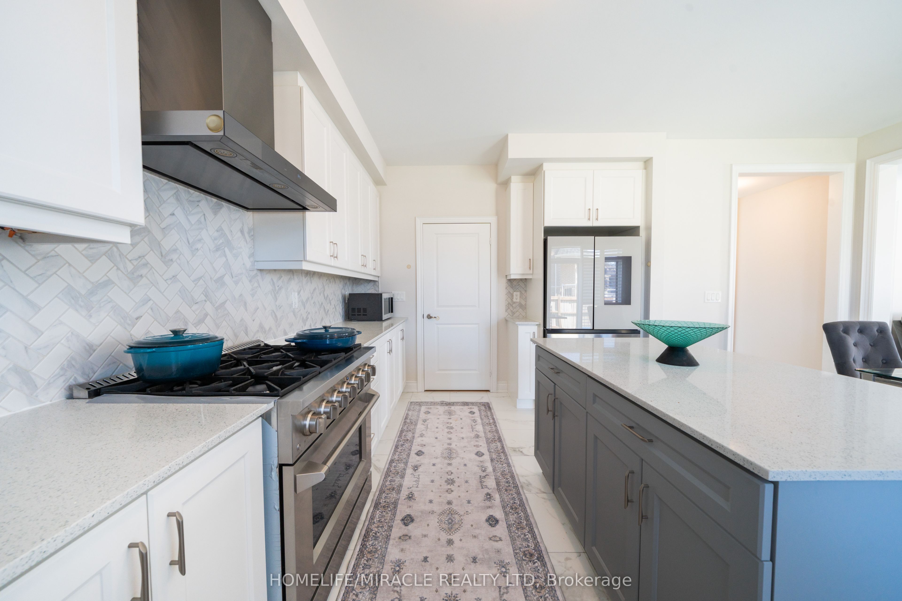 1 Ainslie Hill Crescent Property Photo 20