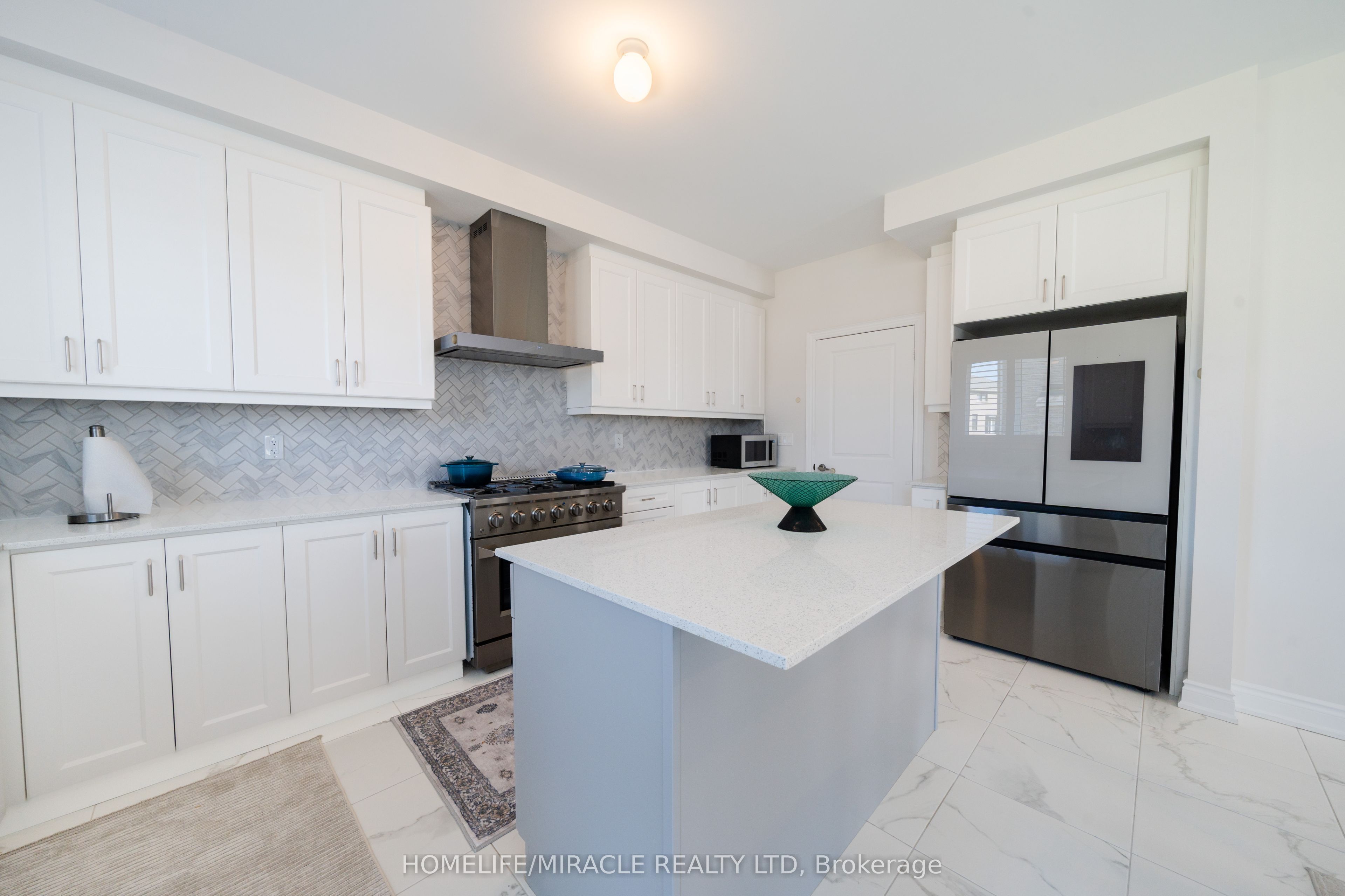 1 Ainslie Hill Crescent Property Photo 21