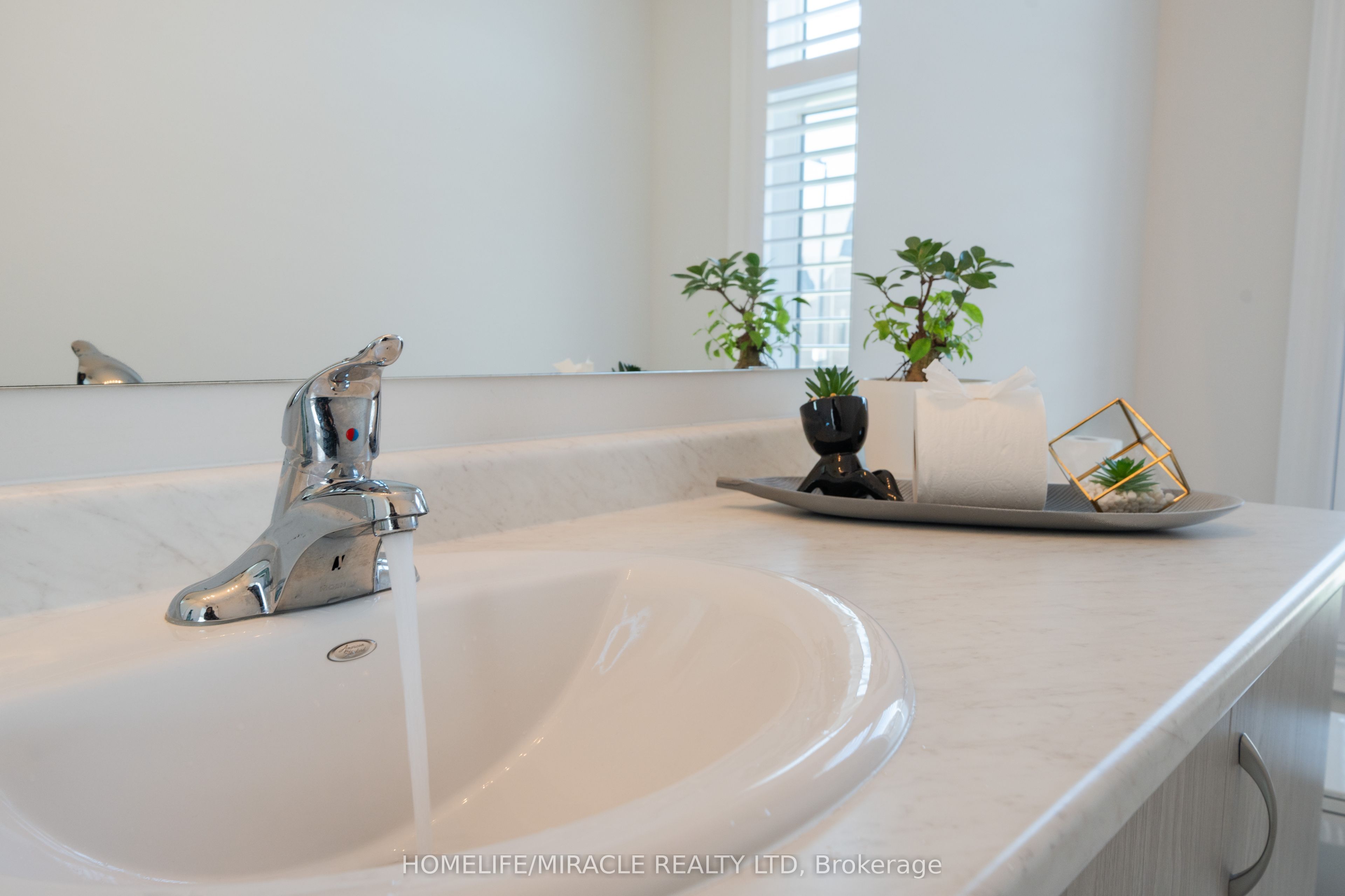 1 Ainslie Hill Crescent Property Photo 29