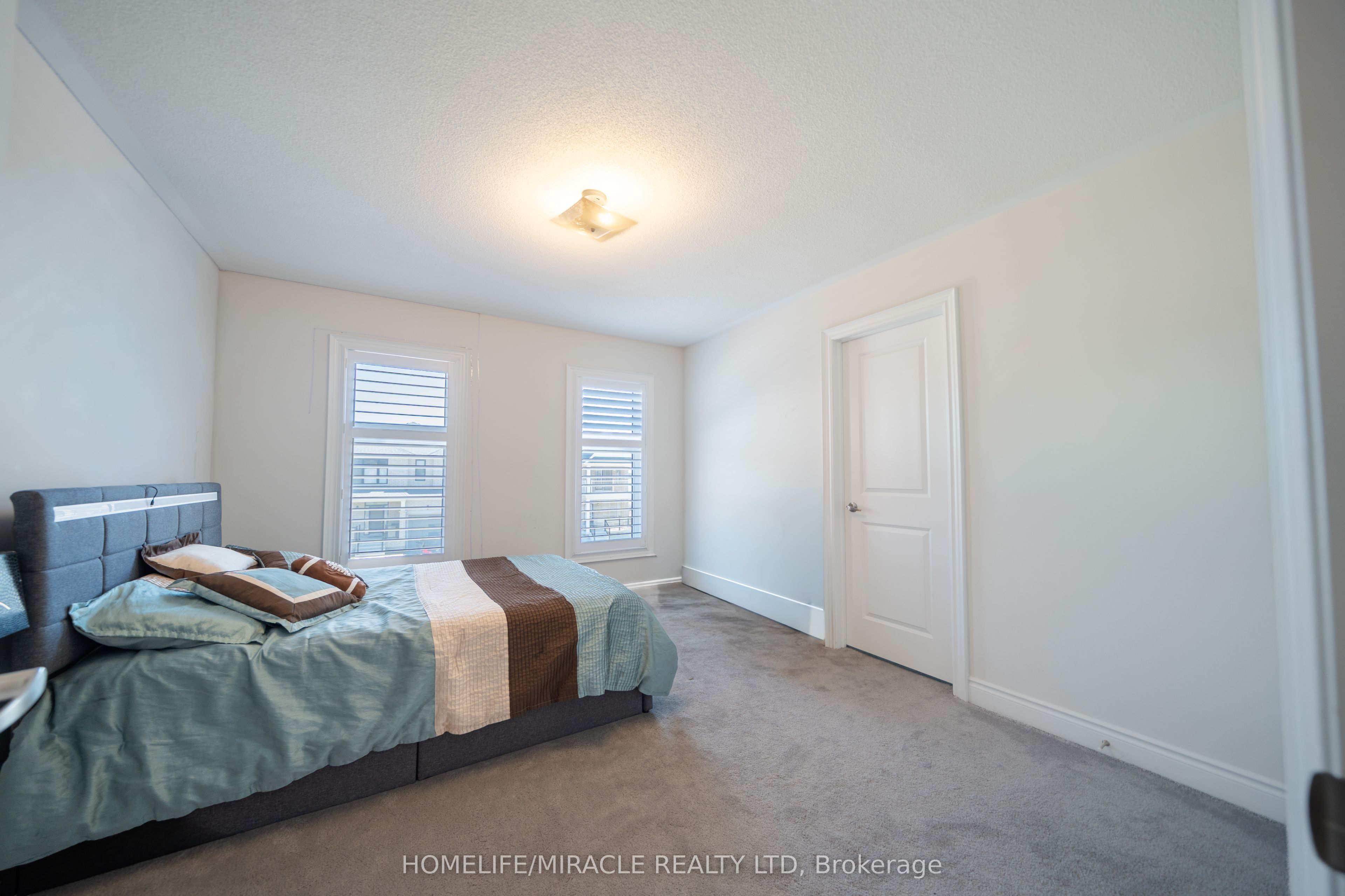 1 Ainslie Hill Crescent Property Photo 32