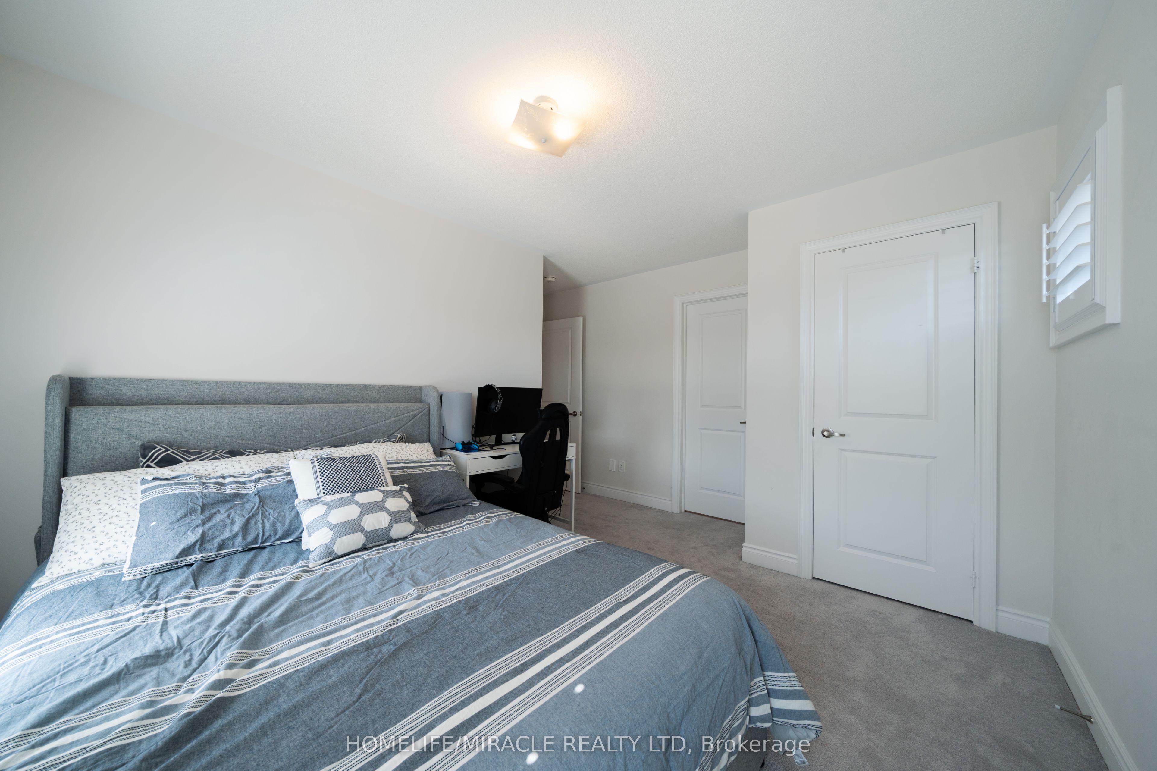 1 Ainslie Hill Crescent Property Photo 38