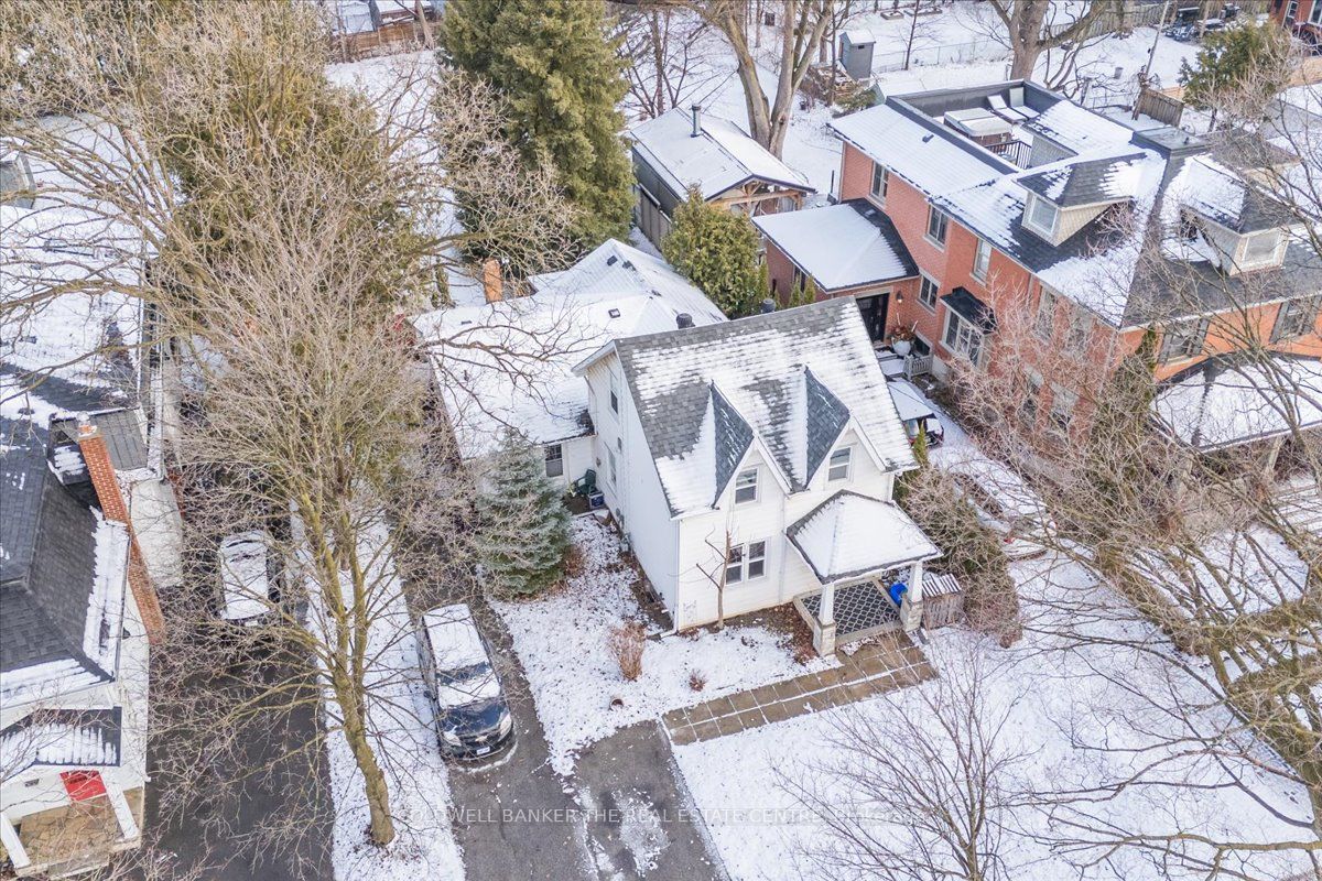 24 Maple Street Property Photo 5